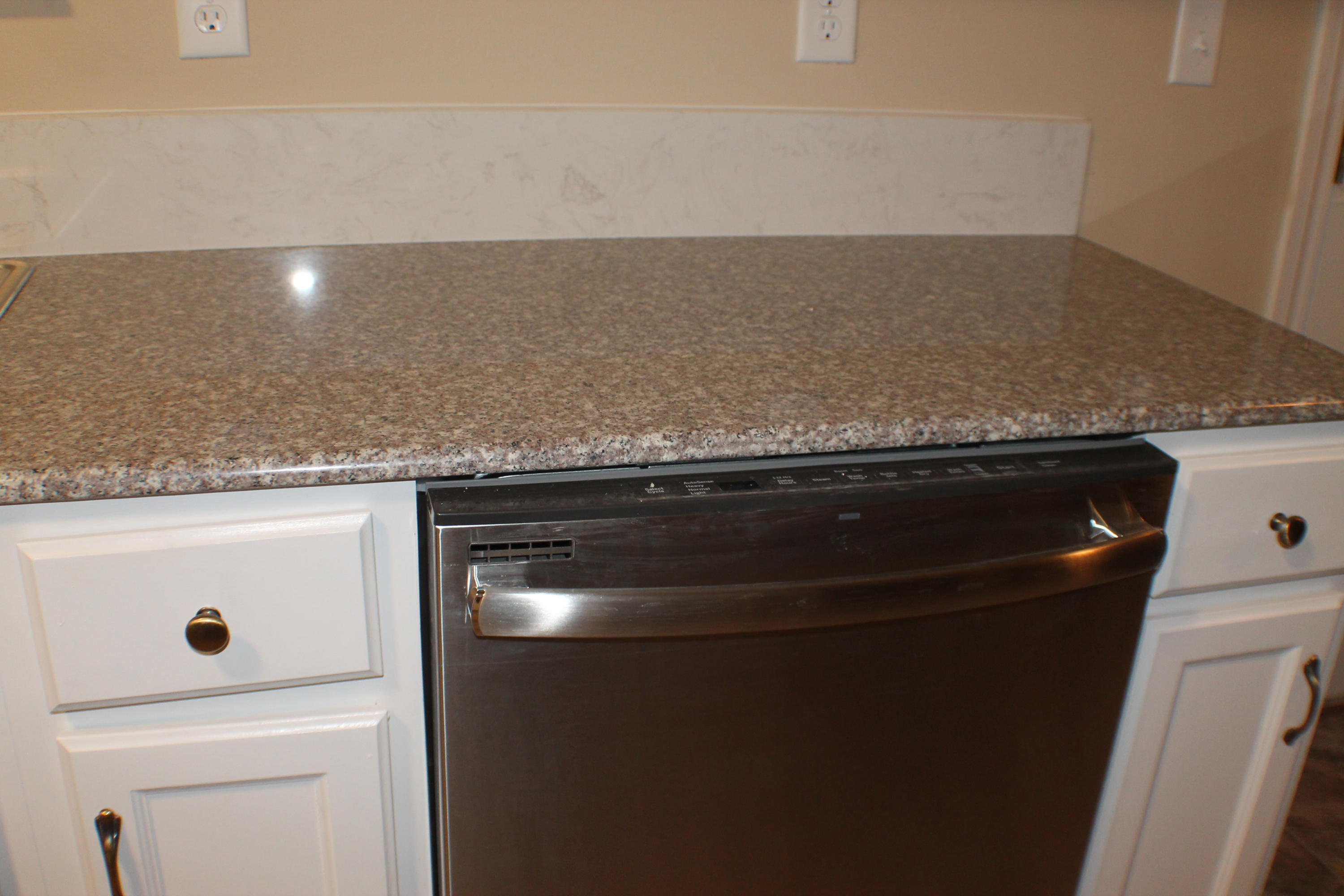 TRIPLE LAKES ESTATES - Residential