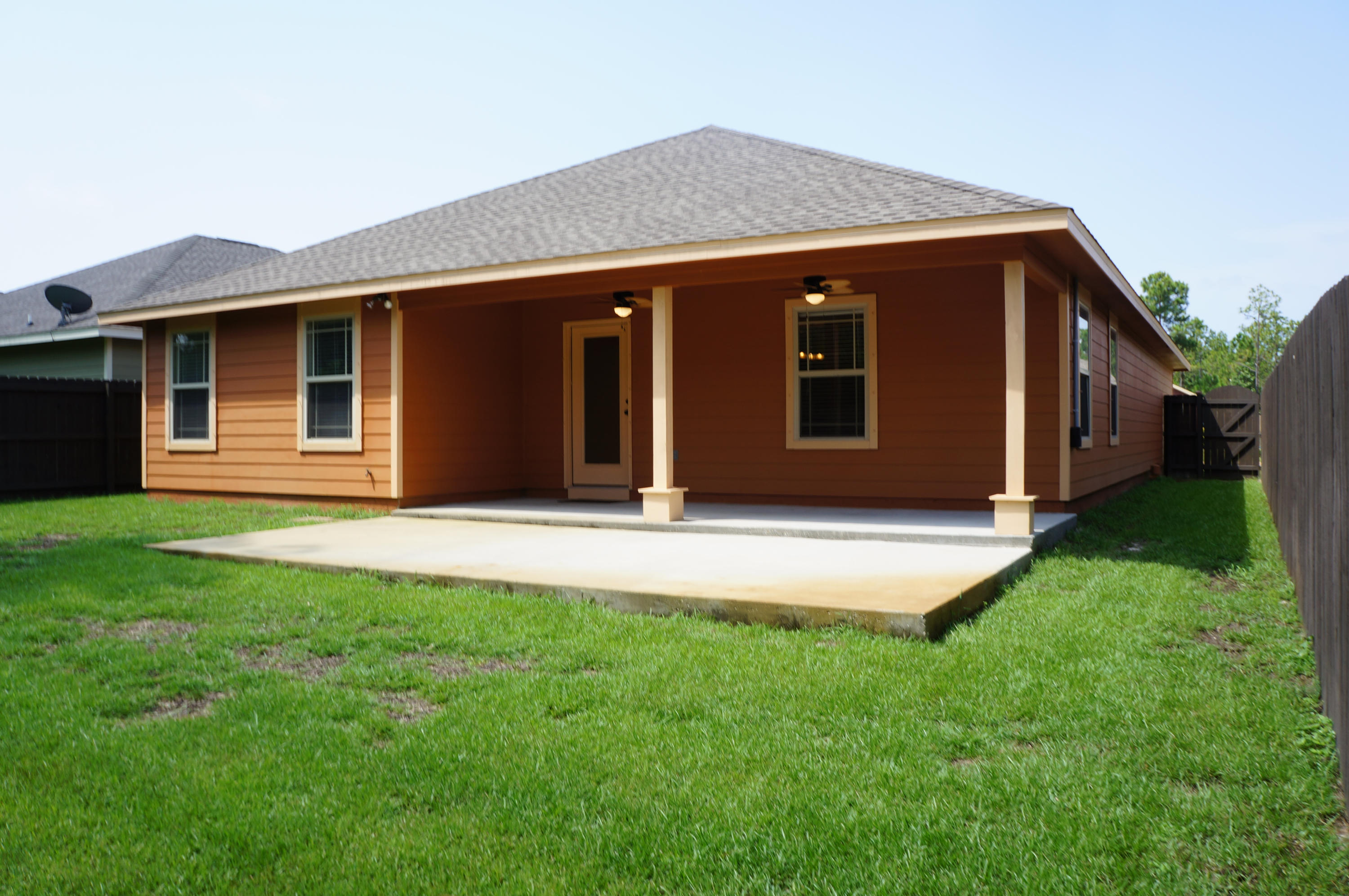 COTTAGES AT EAST RIVER - Residential