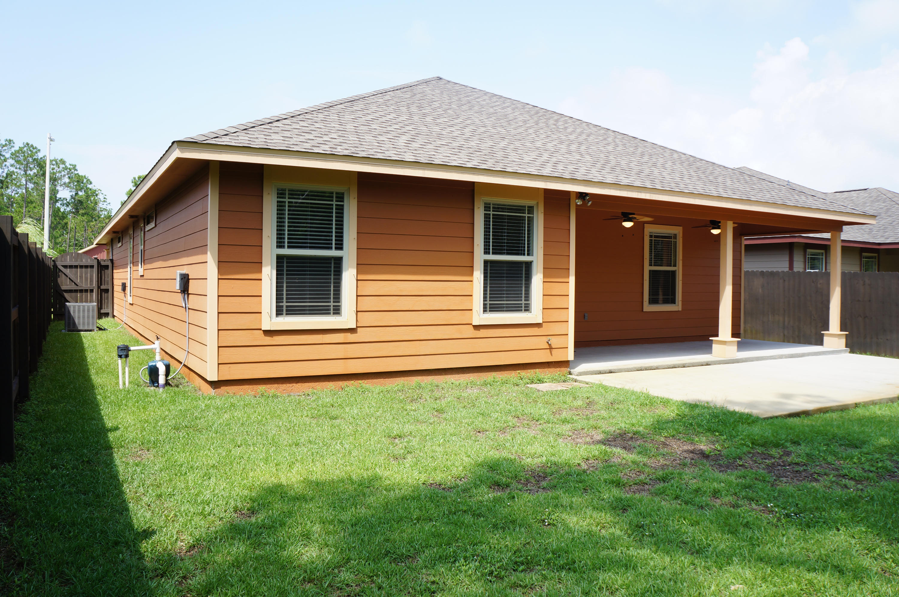 COTTAGES AT EAST RIVER - Residential