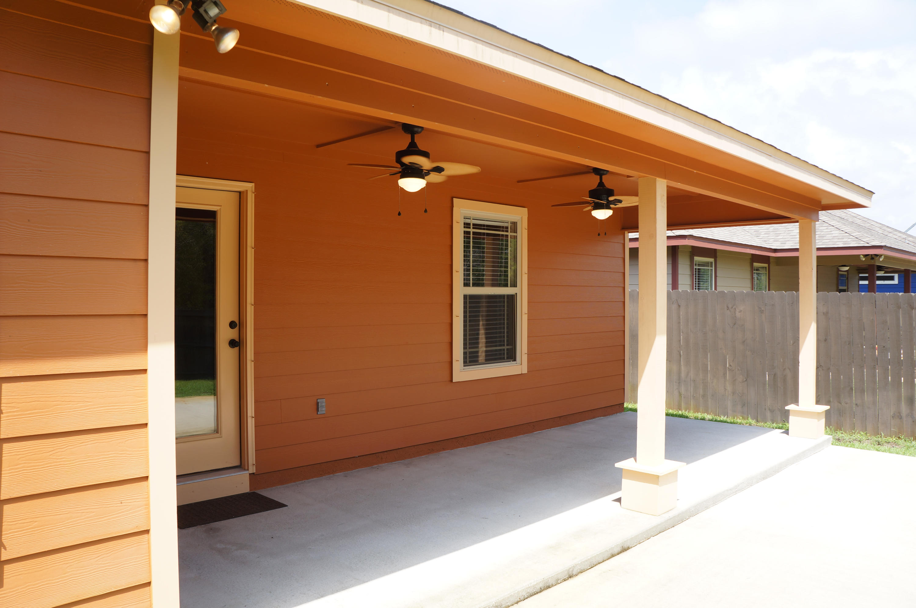 COTTAGES AT EAST RIVER - Residential