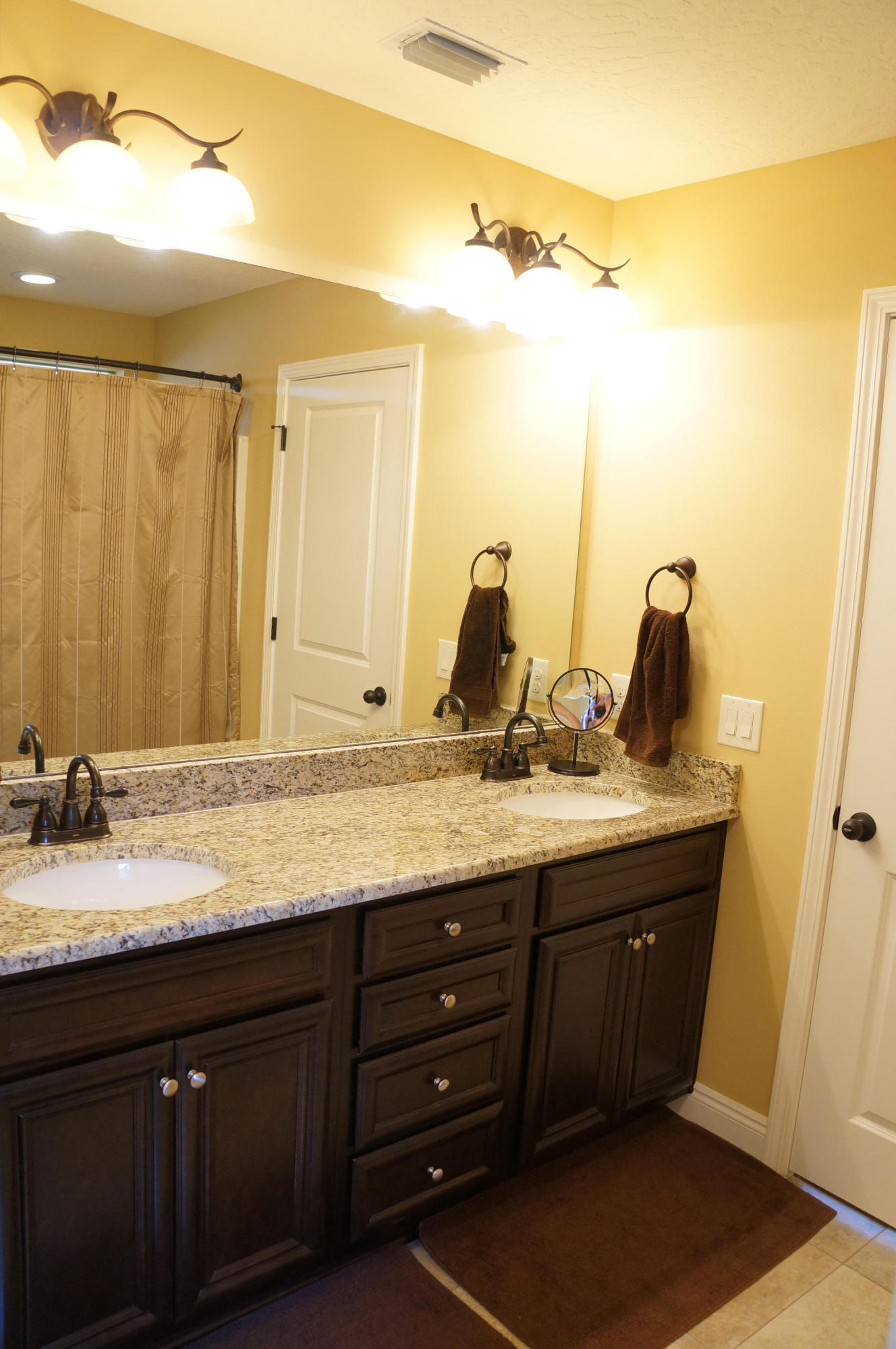 COTTAGES AT EAST RIVER - Residential