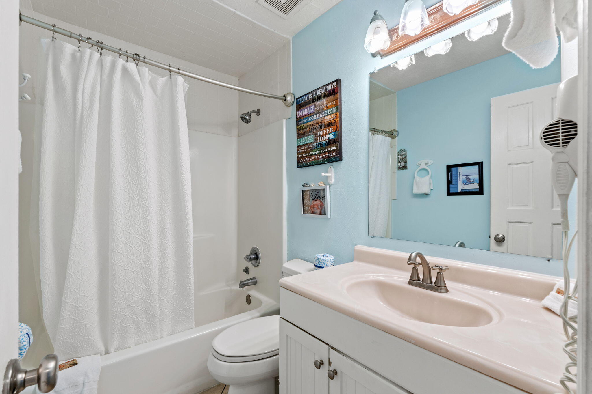 SEAFARER CONDO UNIT 109 - Residential