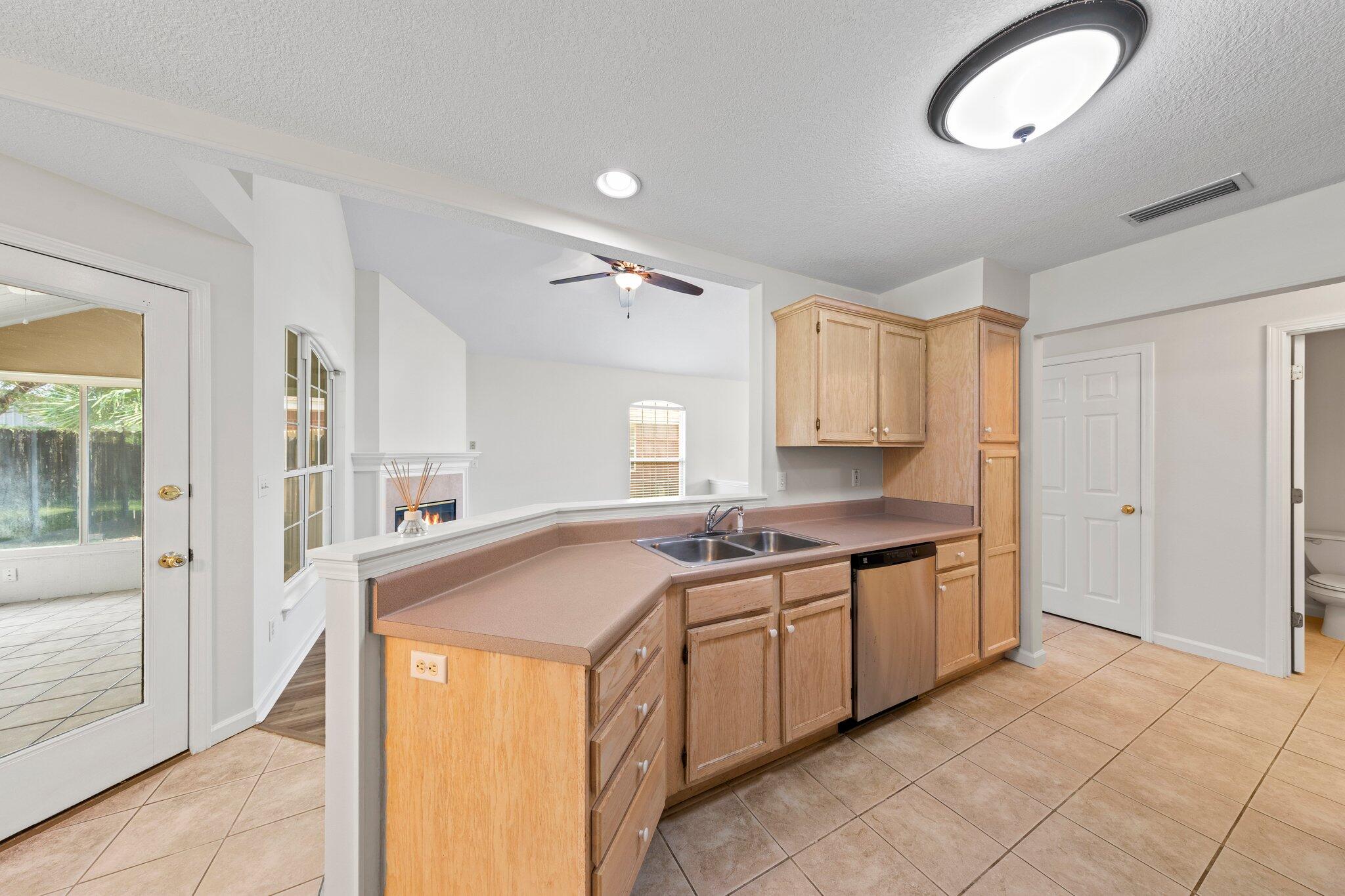 CEDAR RIDGE PH 14 - Residential Lease