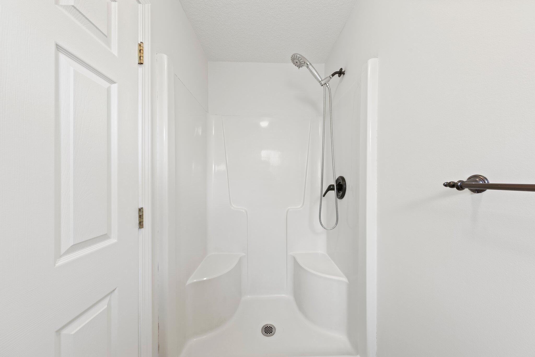 CEDAR RIDGE PH 14 - Residential Lease