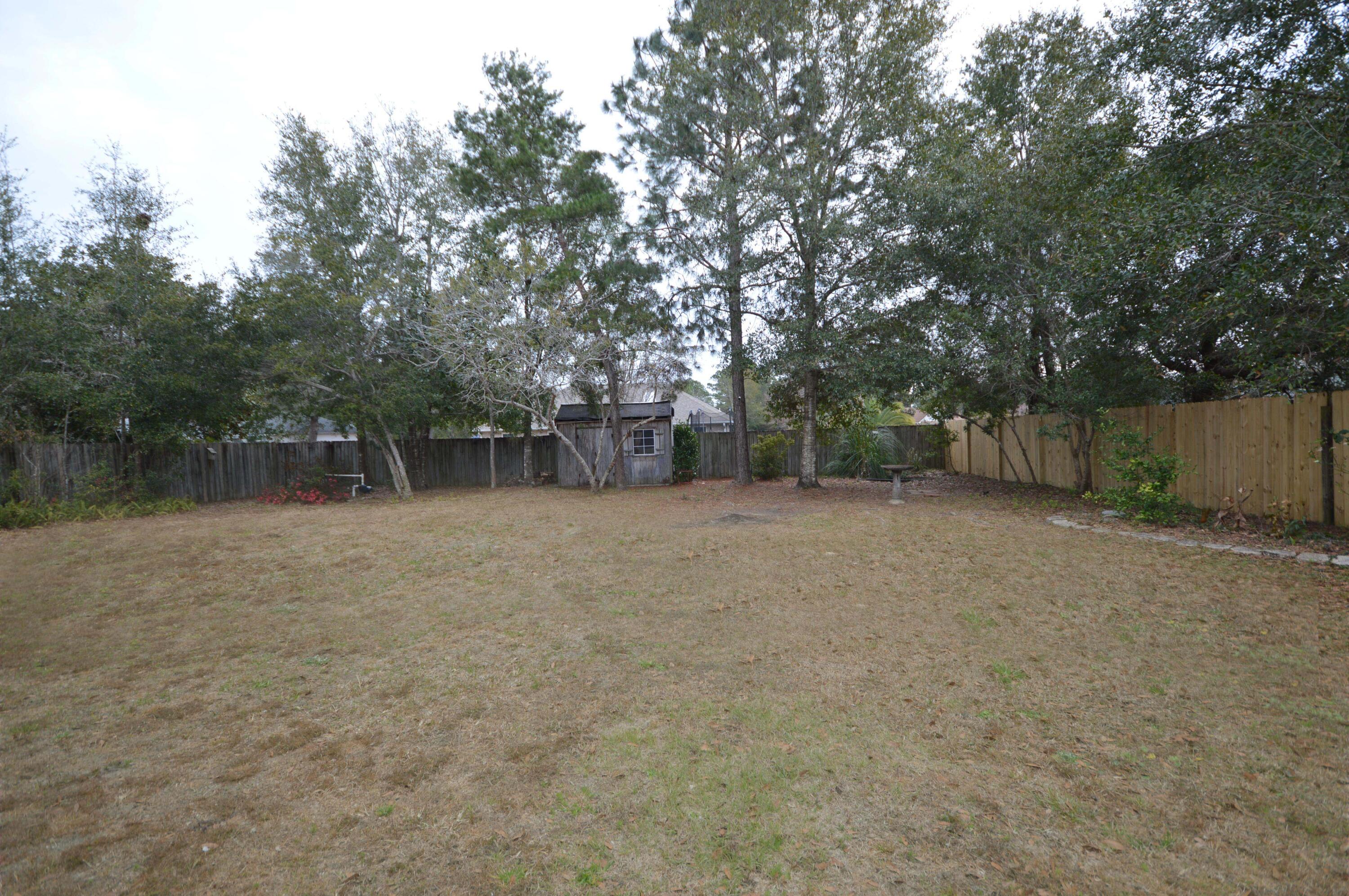 ROBLEDAL ESTATES UNIT 5 1ST ADDN - Residential