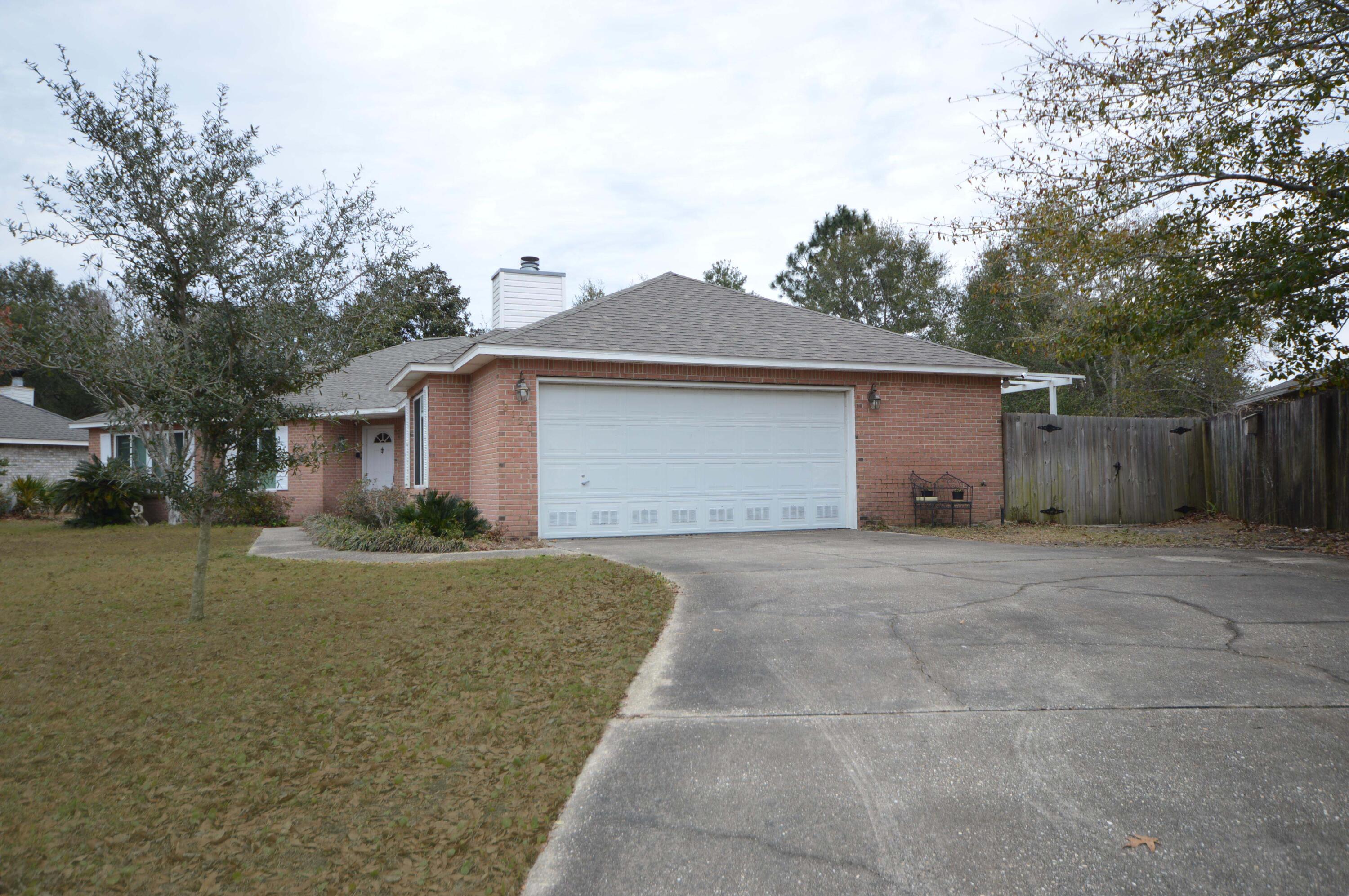 ROBLEDAL ESTATES UNIT 5 1ST ADDN - Residential