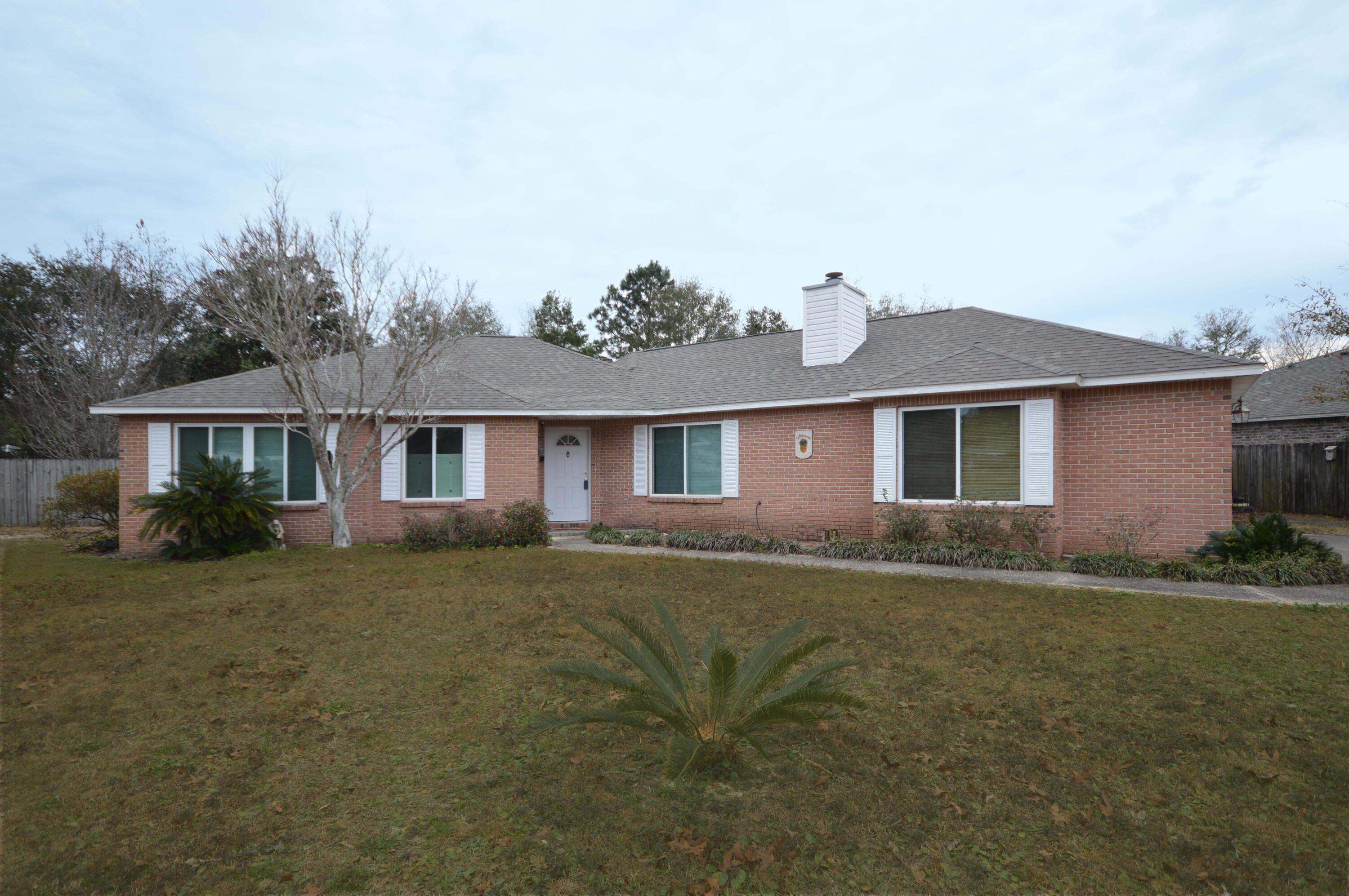 ROBLEDAL ESTATES UNIT 5 1ST ADDN - Residential