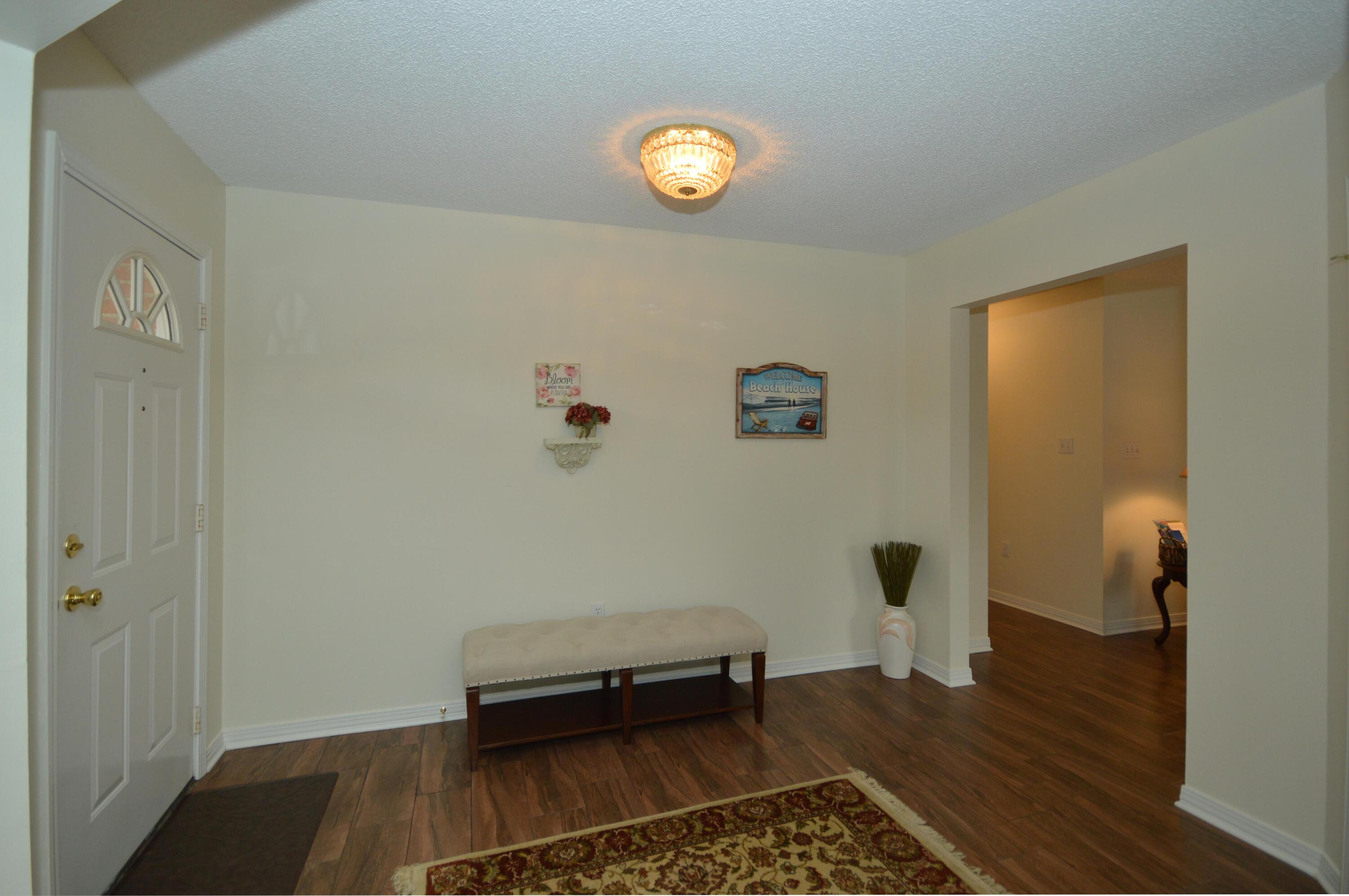 ROBLEDAL ESTATES UNIT 5 1ST ADDN - Residential