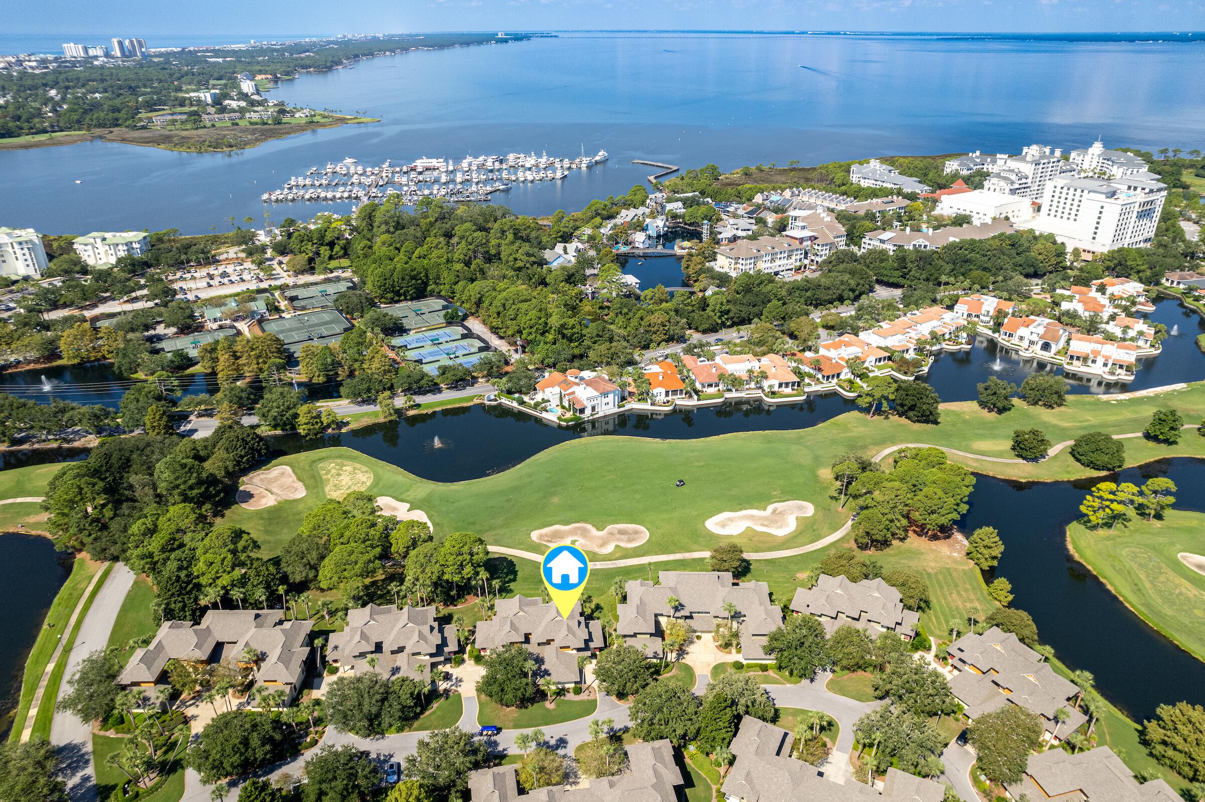 MAGNOLIA BAY - Residential
