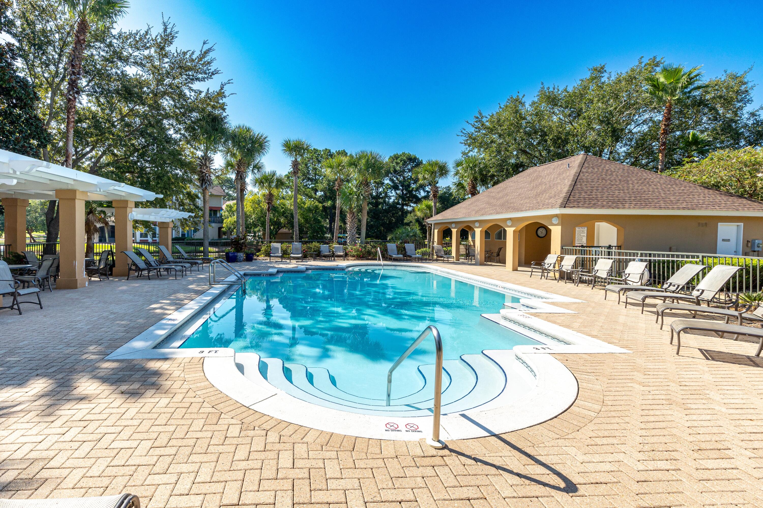 MAGNOLIA BAY - Residential