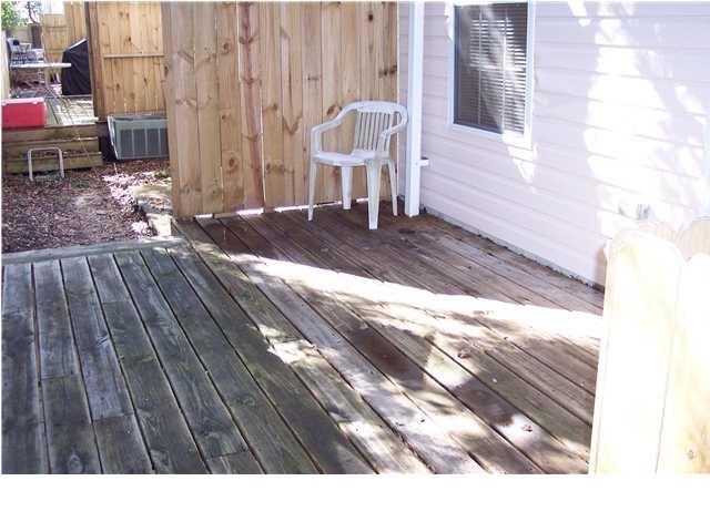 OAK PARK TOWNHOMES - Residential