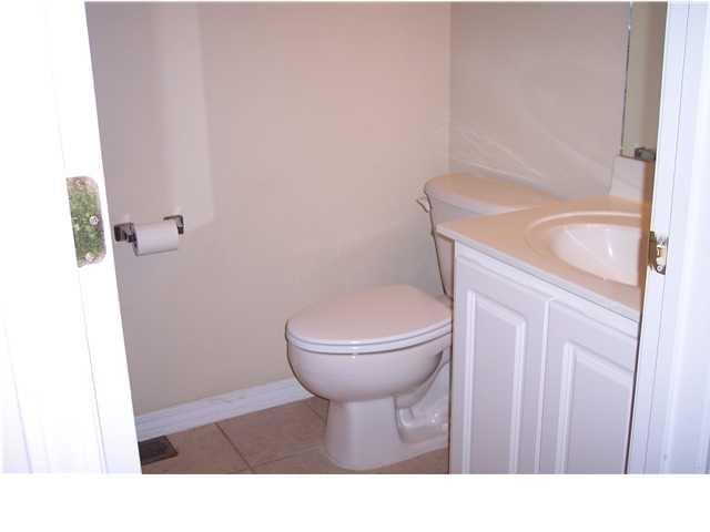 OAK PARK TOWNHOMES - Residential