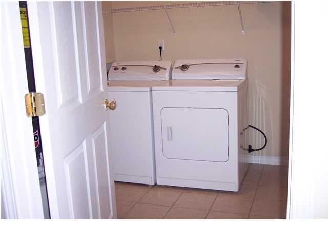 OAK PARK TOWNHOMES - Residential