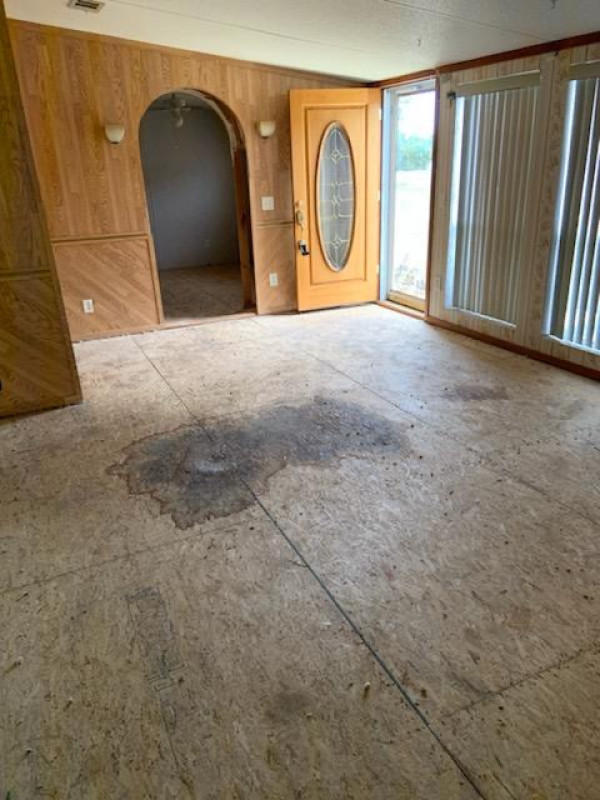 LAKE ROSEMARY - Residential