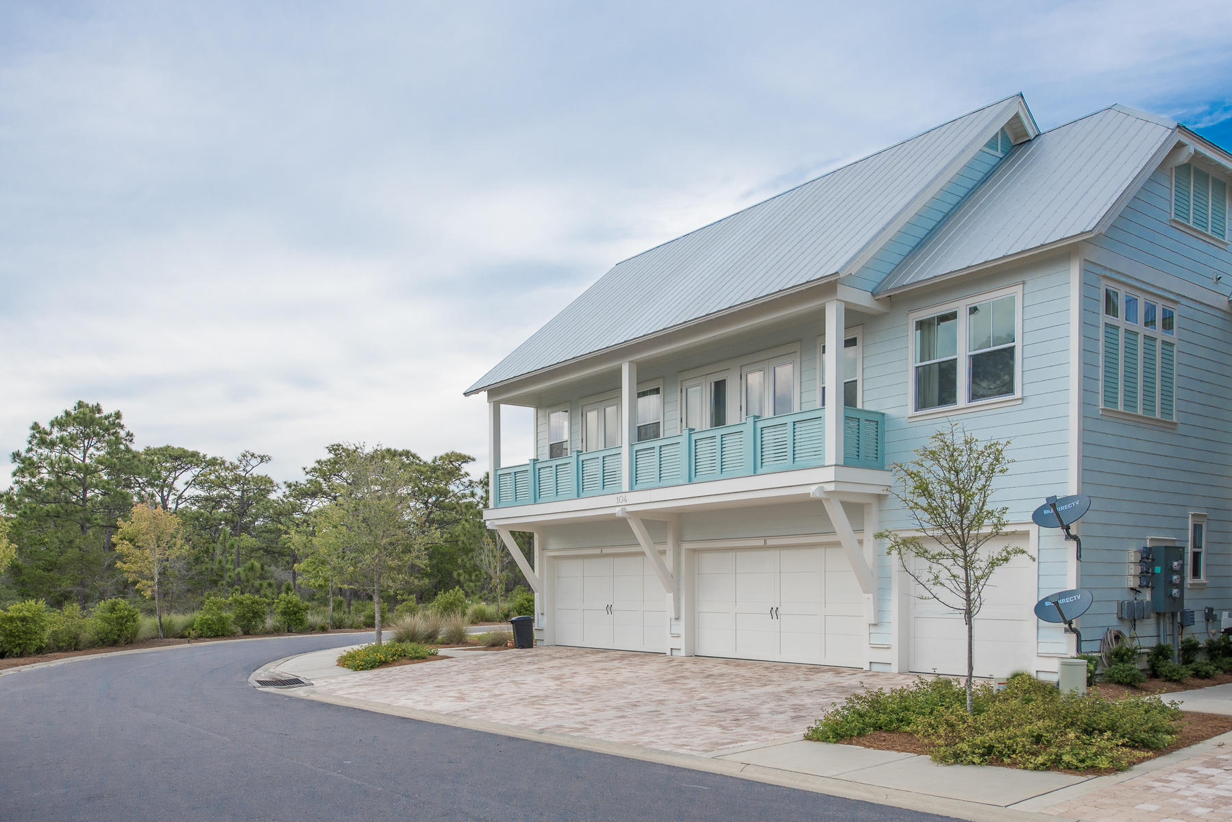 PROMINENCE/TRIPLEXES - Residential