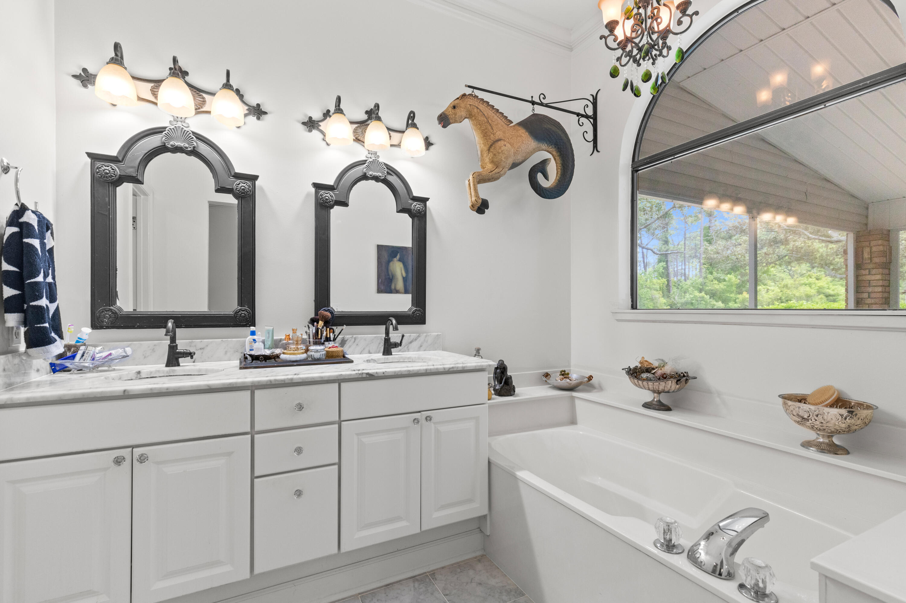 DEERWOOD DRIVE - Residential