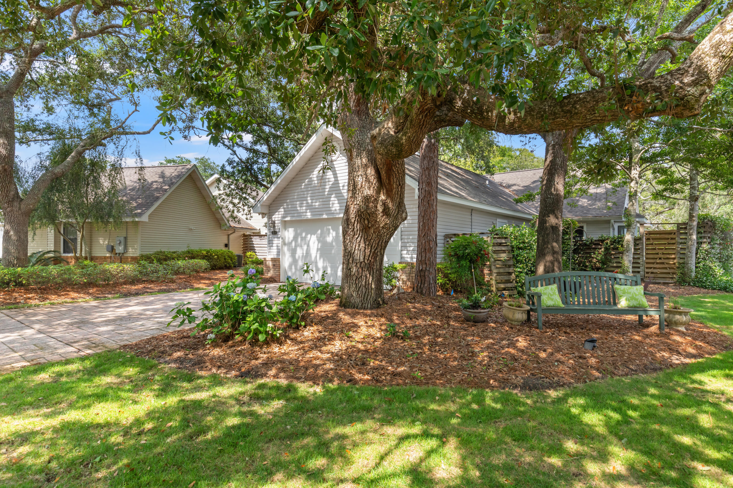 DEERWOOD DRIVE - Residential
