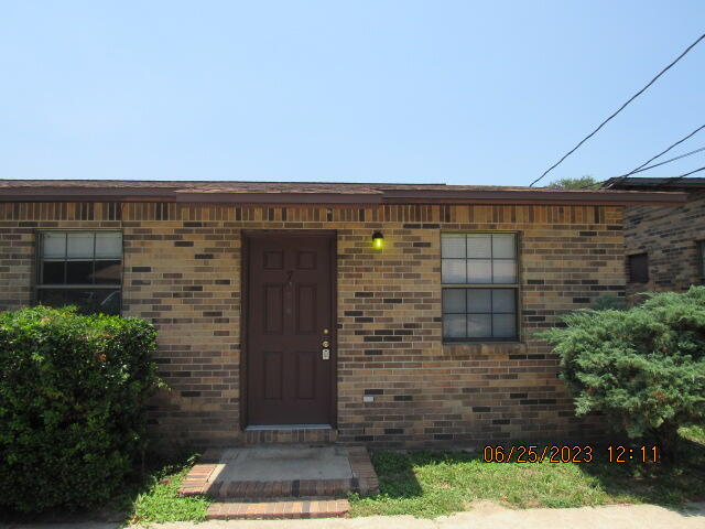 Nice two bedroom apartment with an open floor plan, kitchen and living area. Covered back patio. Lawn service included. Washer/Dryer AS IS.