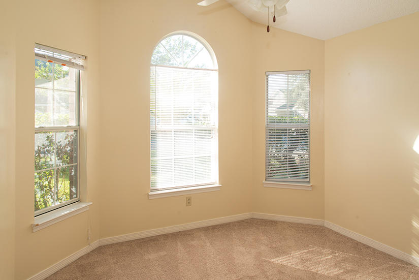 LAKE CHARLESTON - Residential Lease