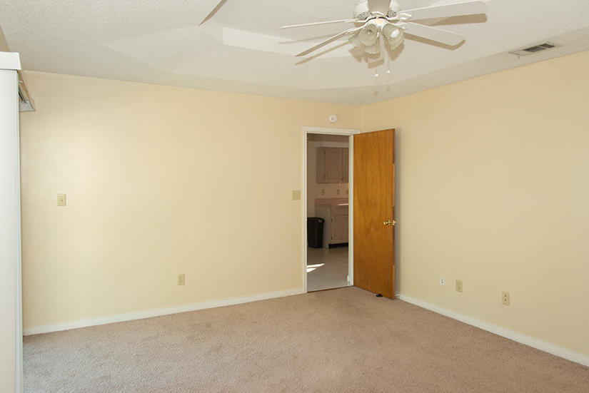 LAKE CHARLESTON - Residential Lease