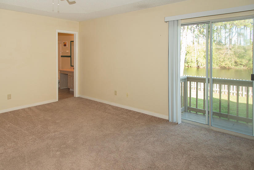 LAKE CHARLESTON - Residential Lease