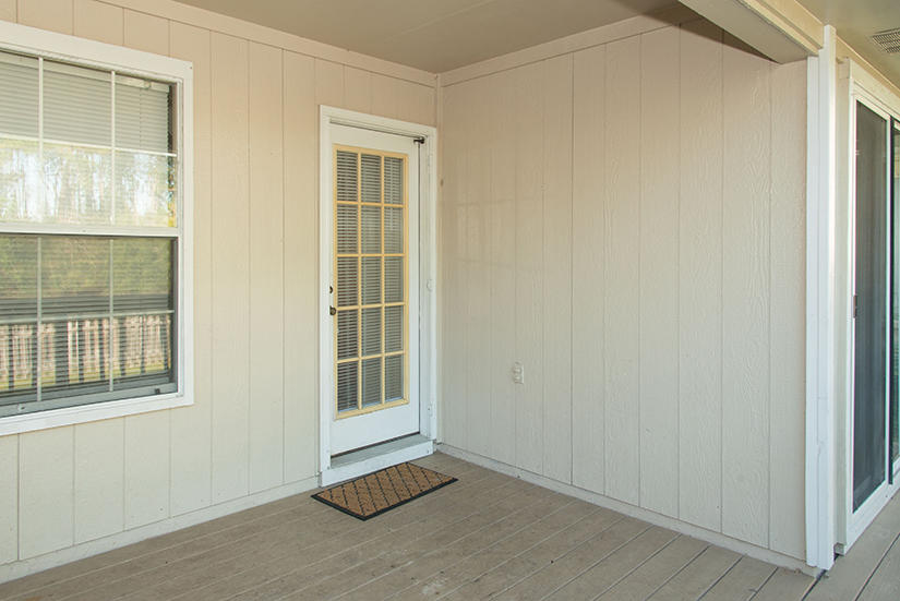 LAKE CHARLESTON - Residential Lease