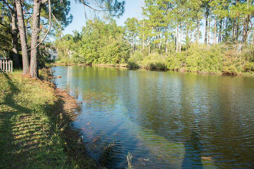 LAKE CHARLESTON - Residential Lease