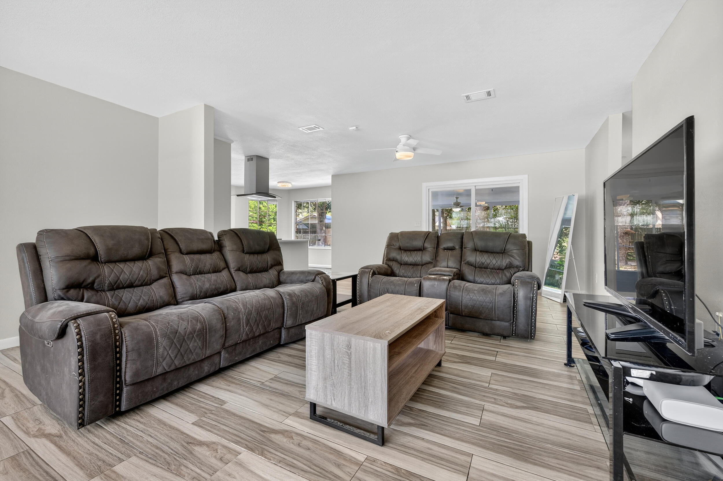 KENWOOD S/D 1ST ADDN - Residential
