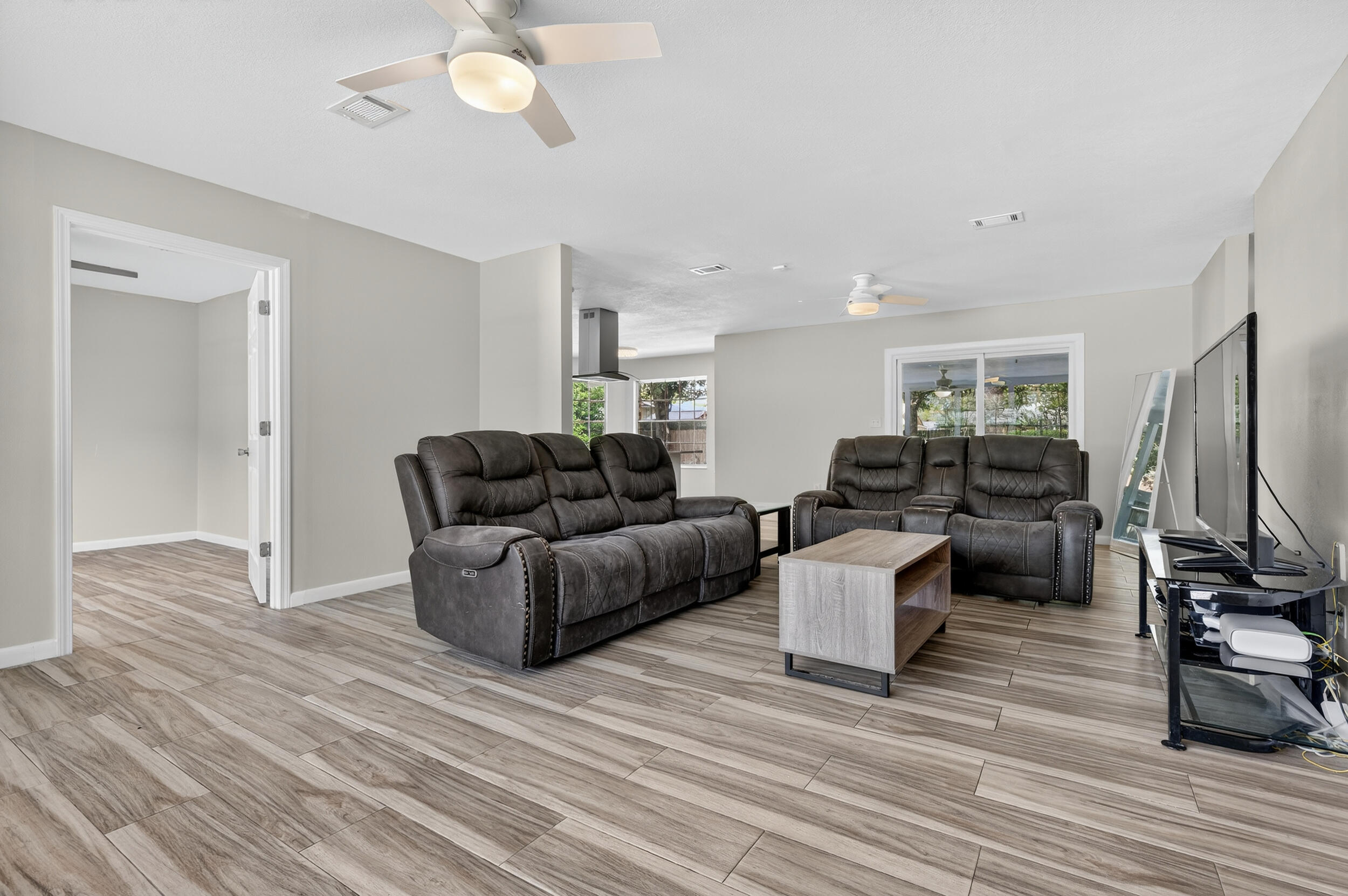 KENWOOD S/D 1ST ADDN - Residential