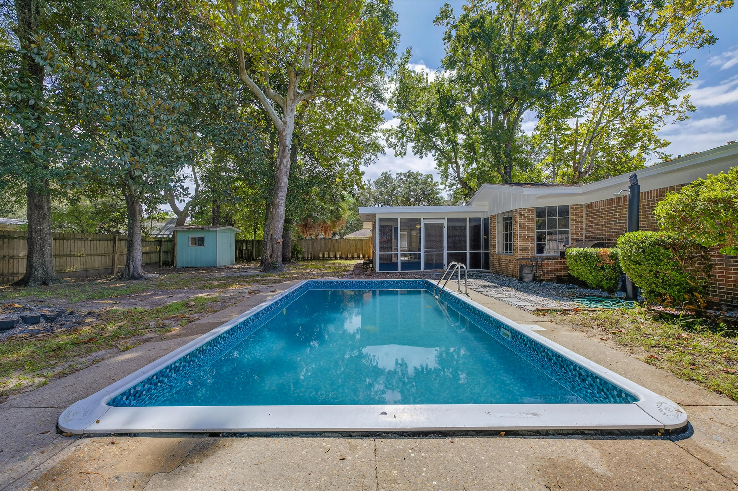 KENWOOD S/D 1ST ADDN - Residential