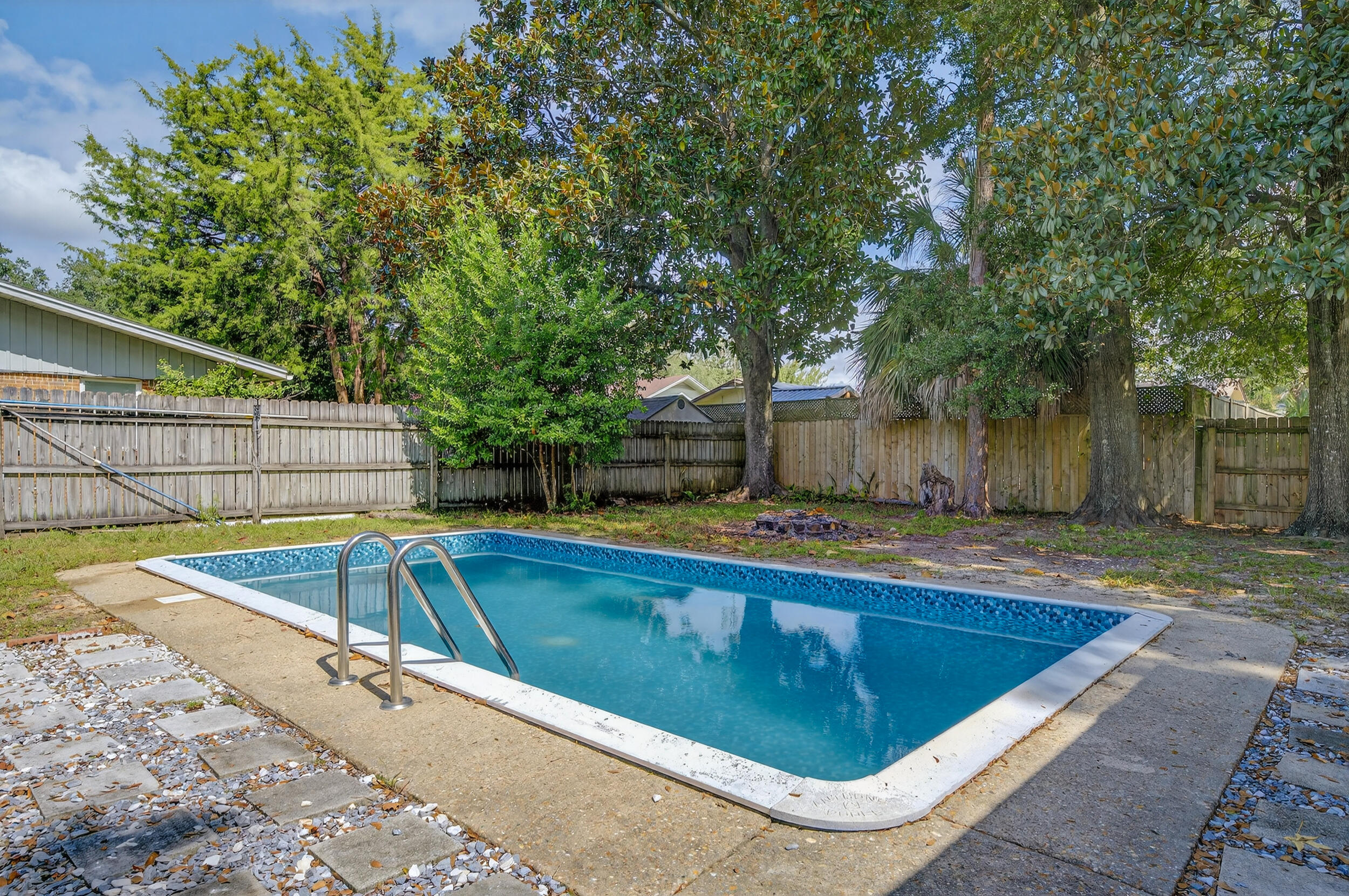 KENWOOD S/D 1ST ADDN - Residential
