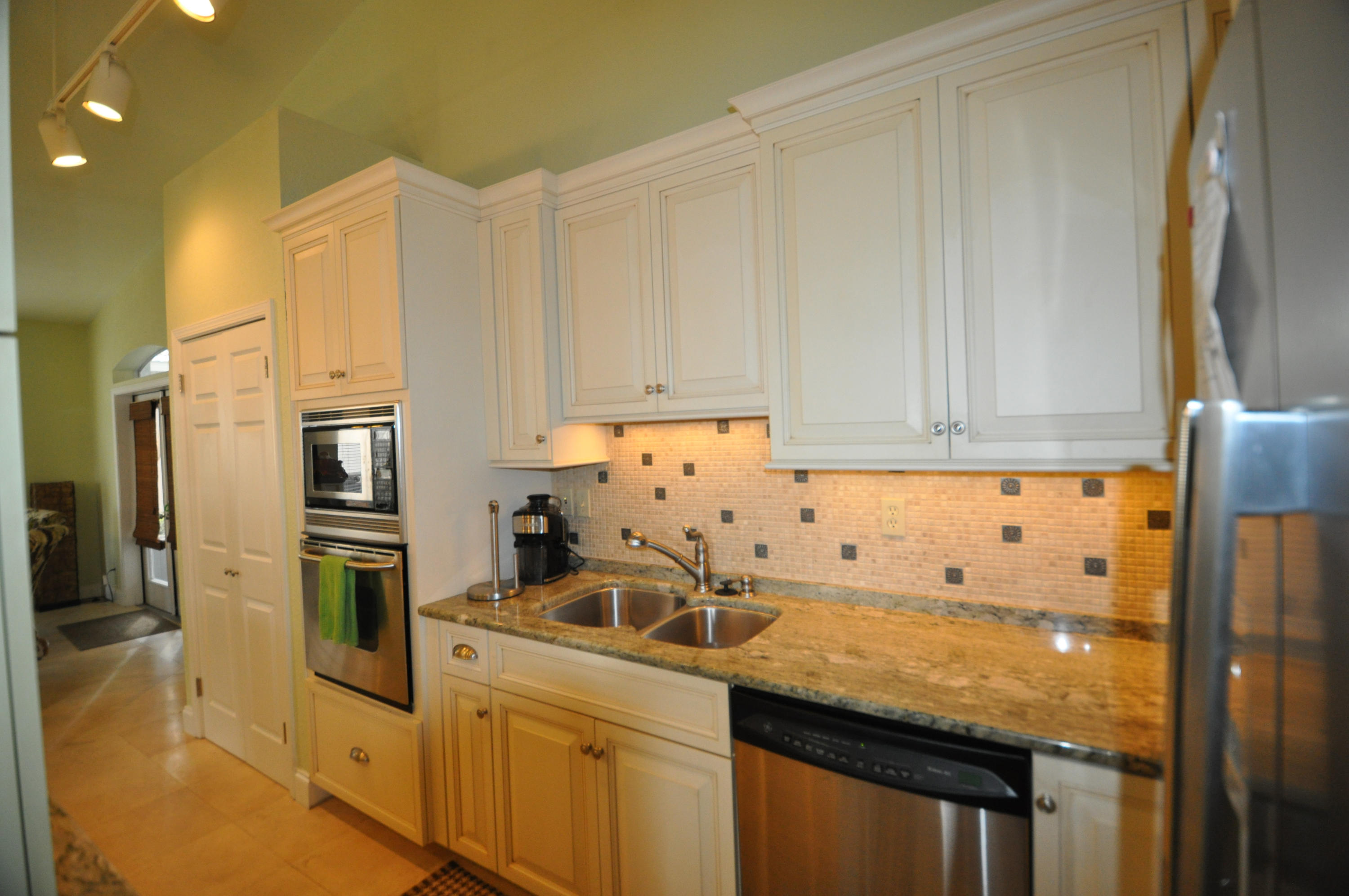 EMERALD SHORES OF SOUTH WALTON - Residential