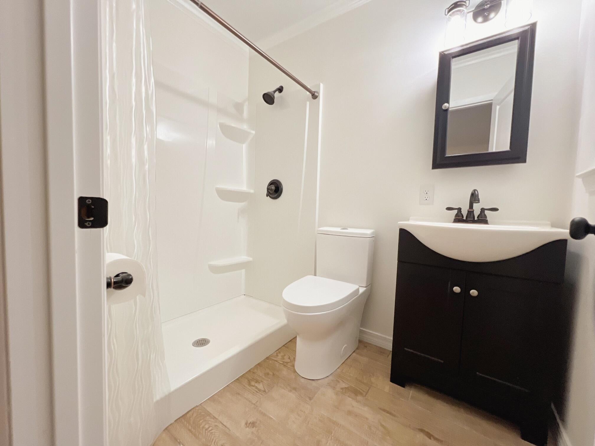 COLONIAL ESTATES - Residential