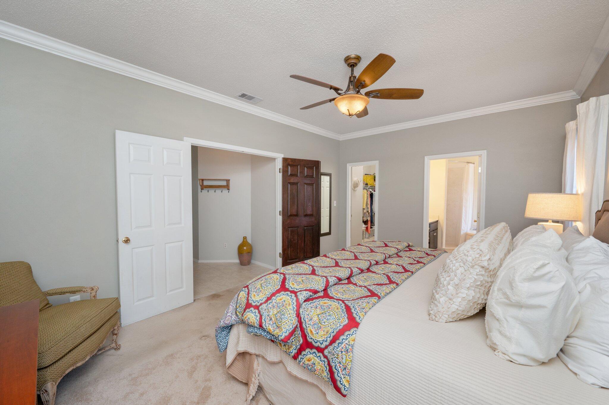 PARKWOOD SQUARE PH 1 - Residential