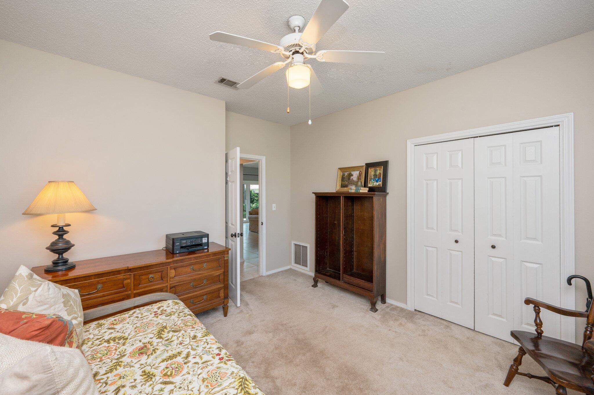 PARKWOOD SQUARE PH 1 - Residential