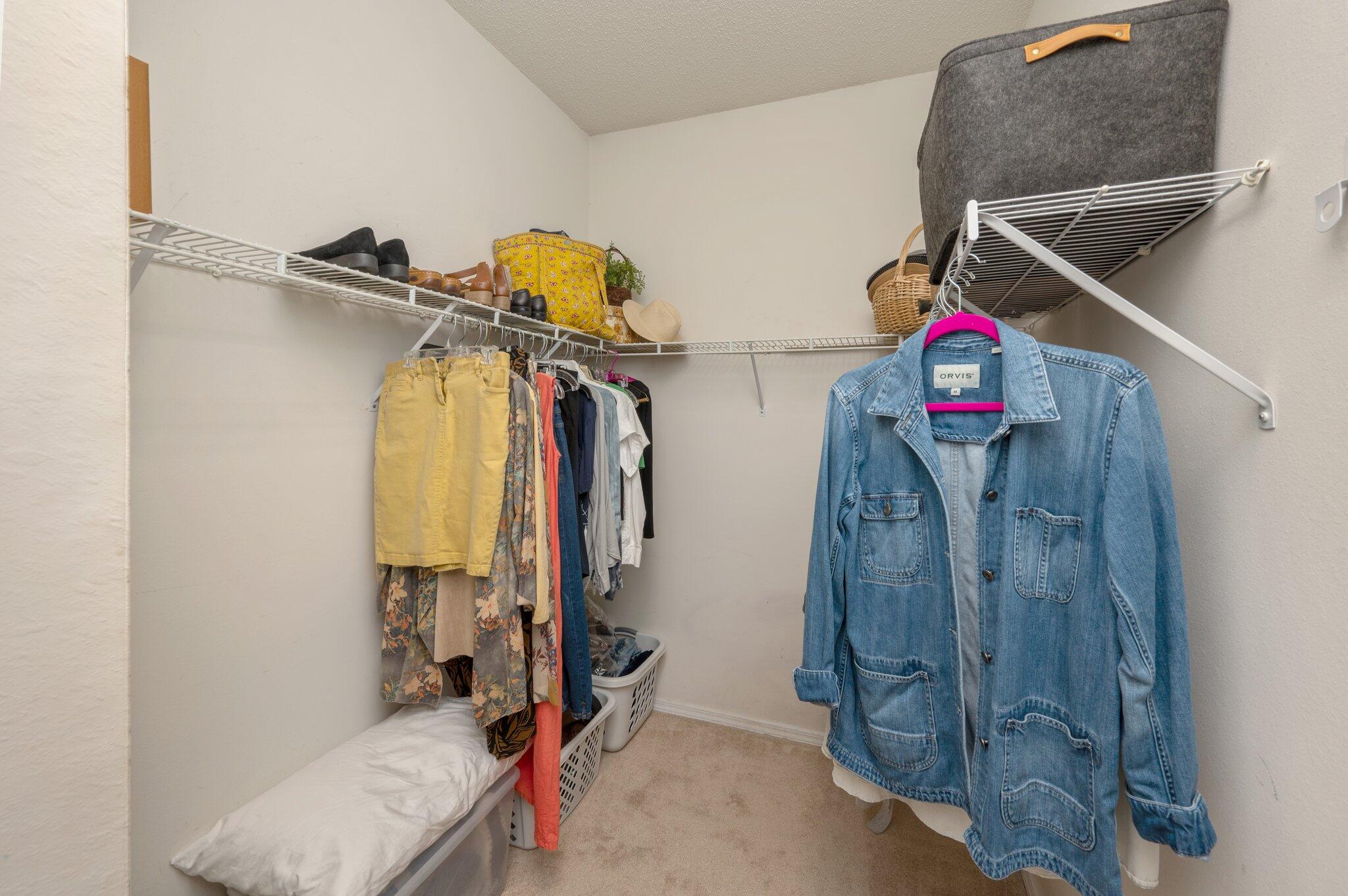 PARKWOOD SQUARE PH 1 - Residential