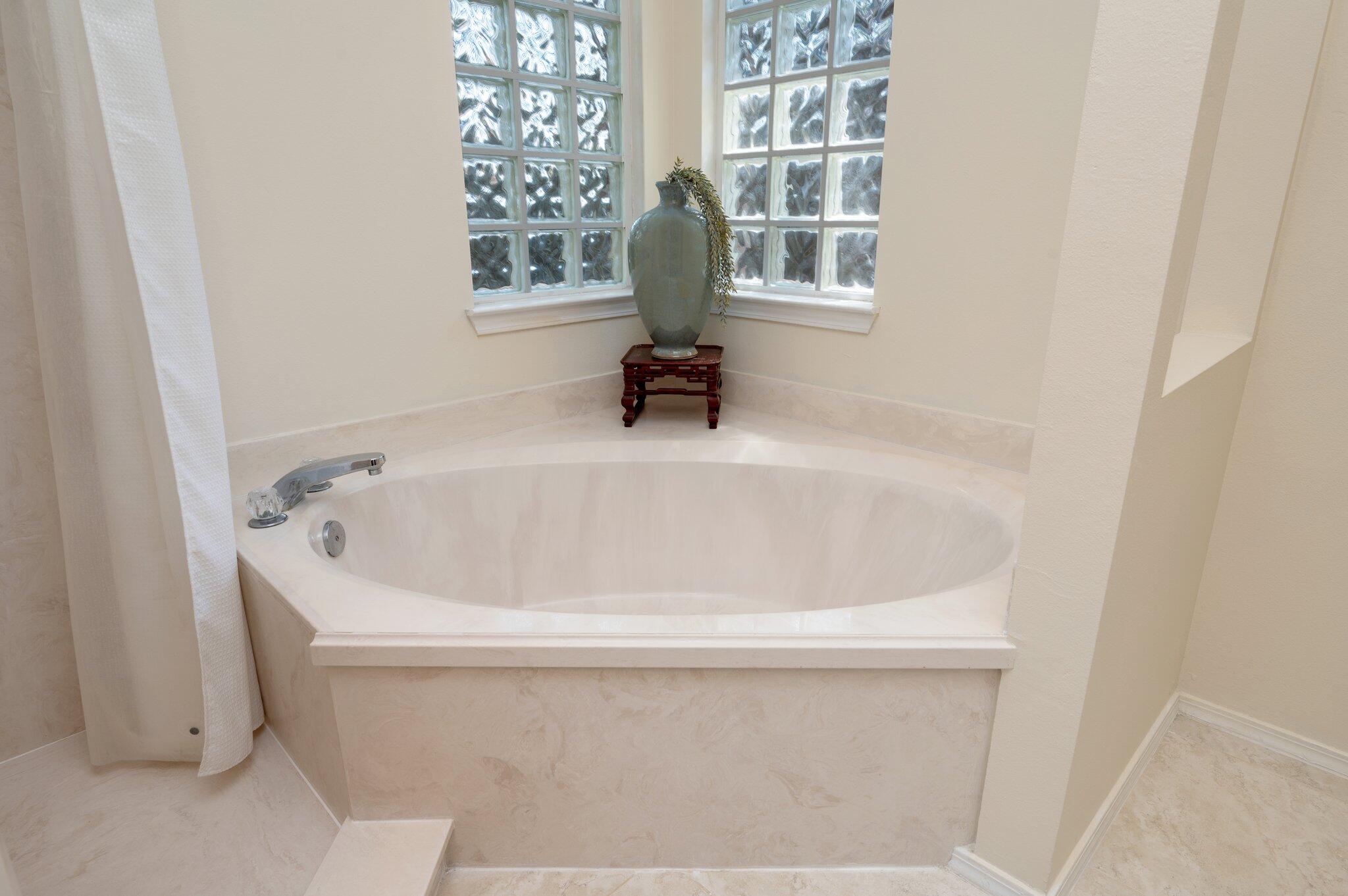 PARKWOOD SQUARE PH 1 - Residential