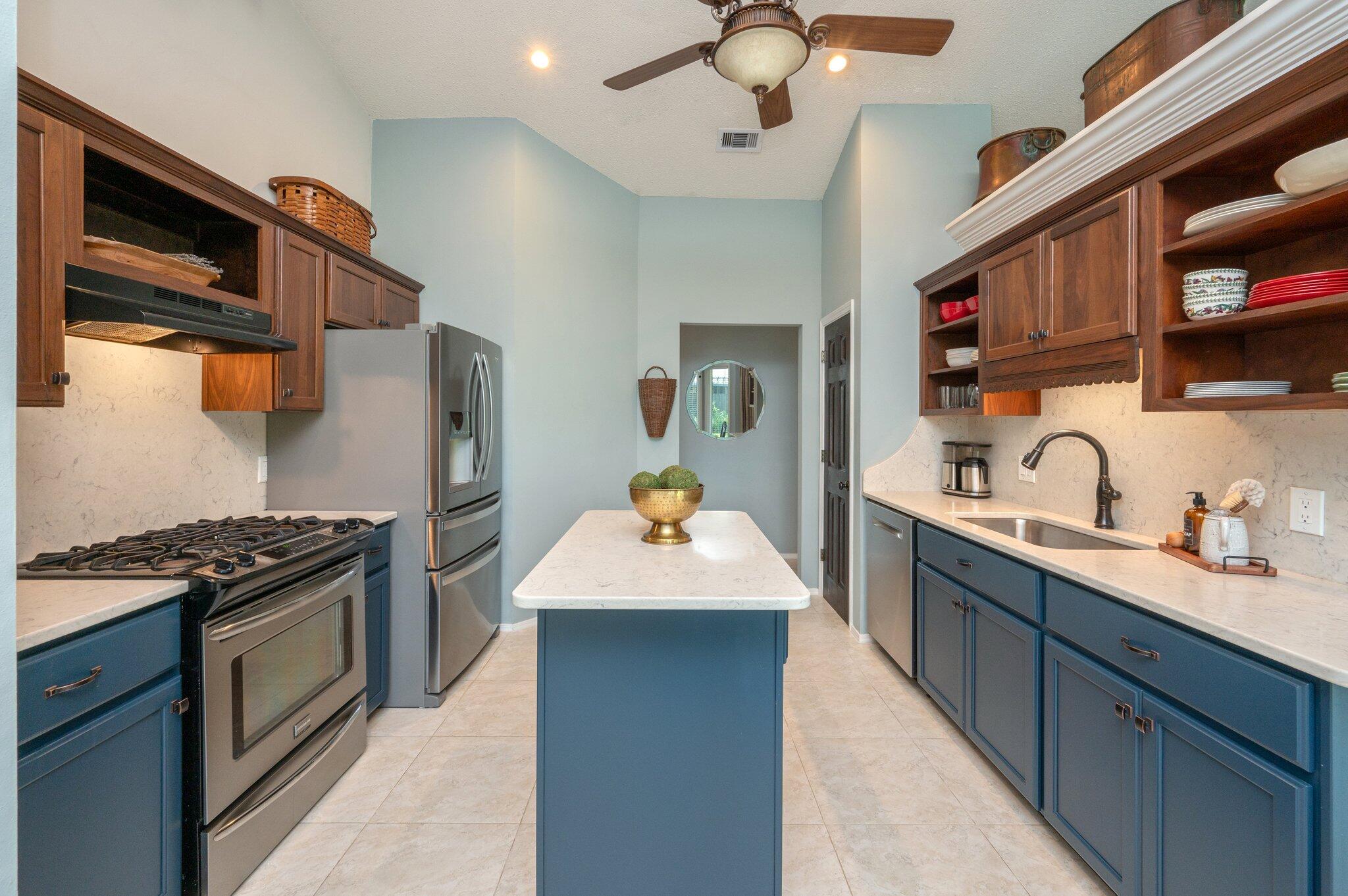 PARKWOOD SQUARE PH 1 - Residential