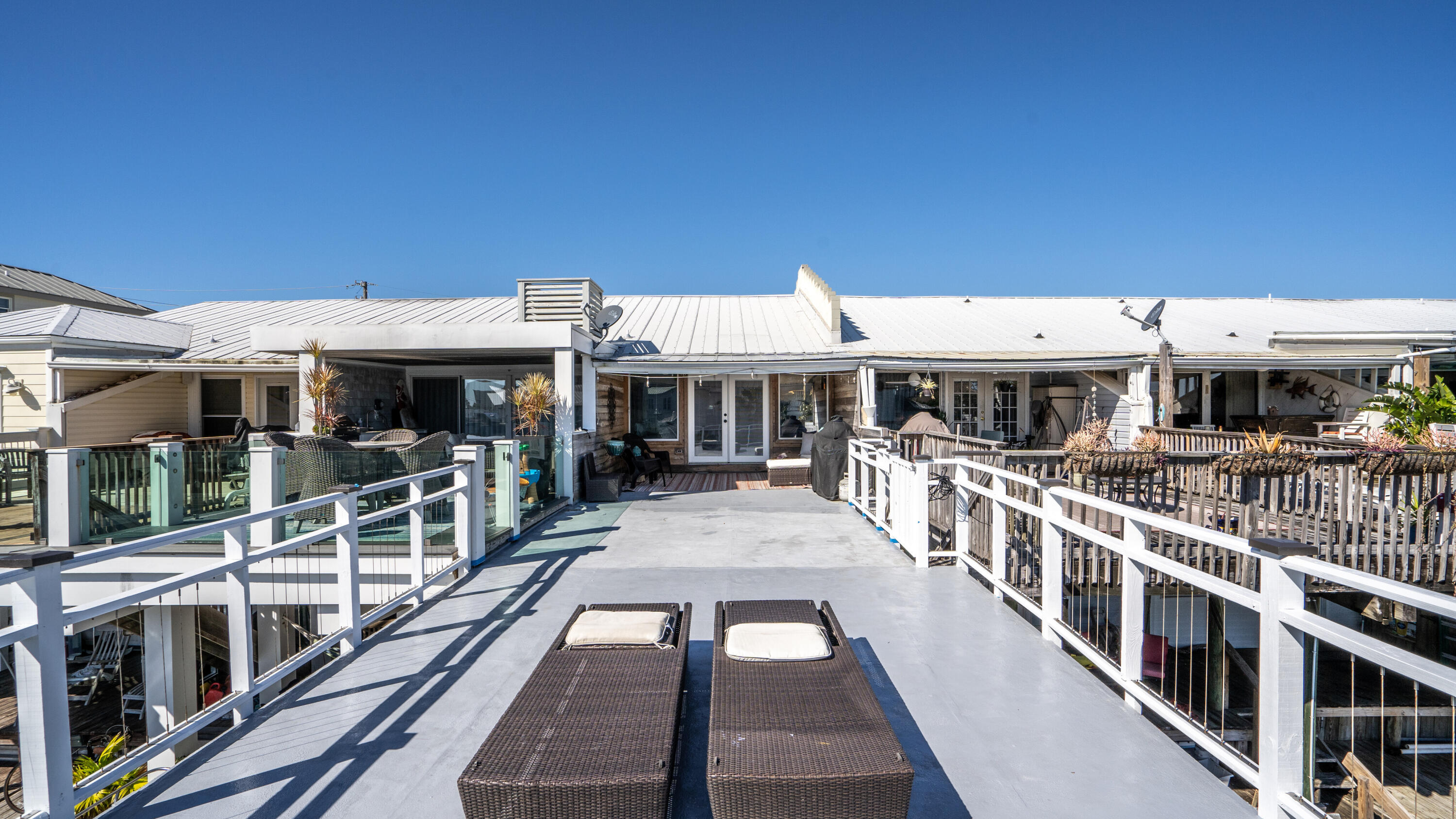 SAND DOLLAR CONDO - Residential