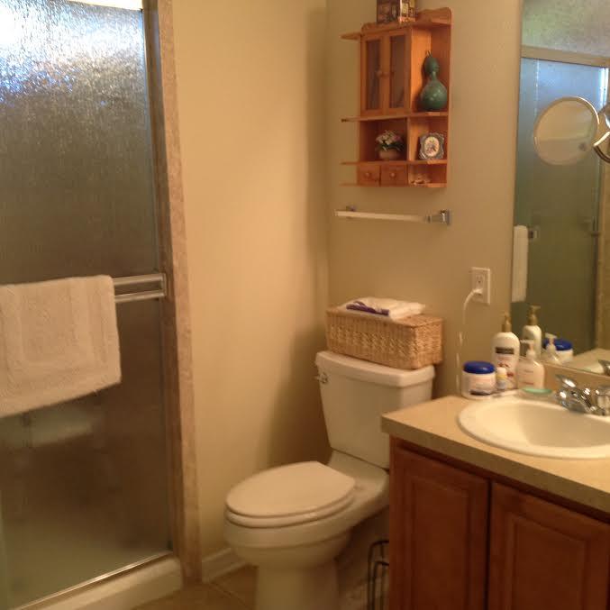 BROOKE ESTATES PH II LOT 11 BLK F - Residential