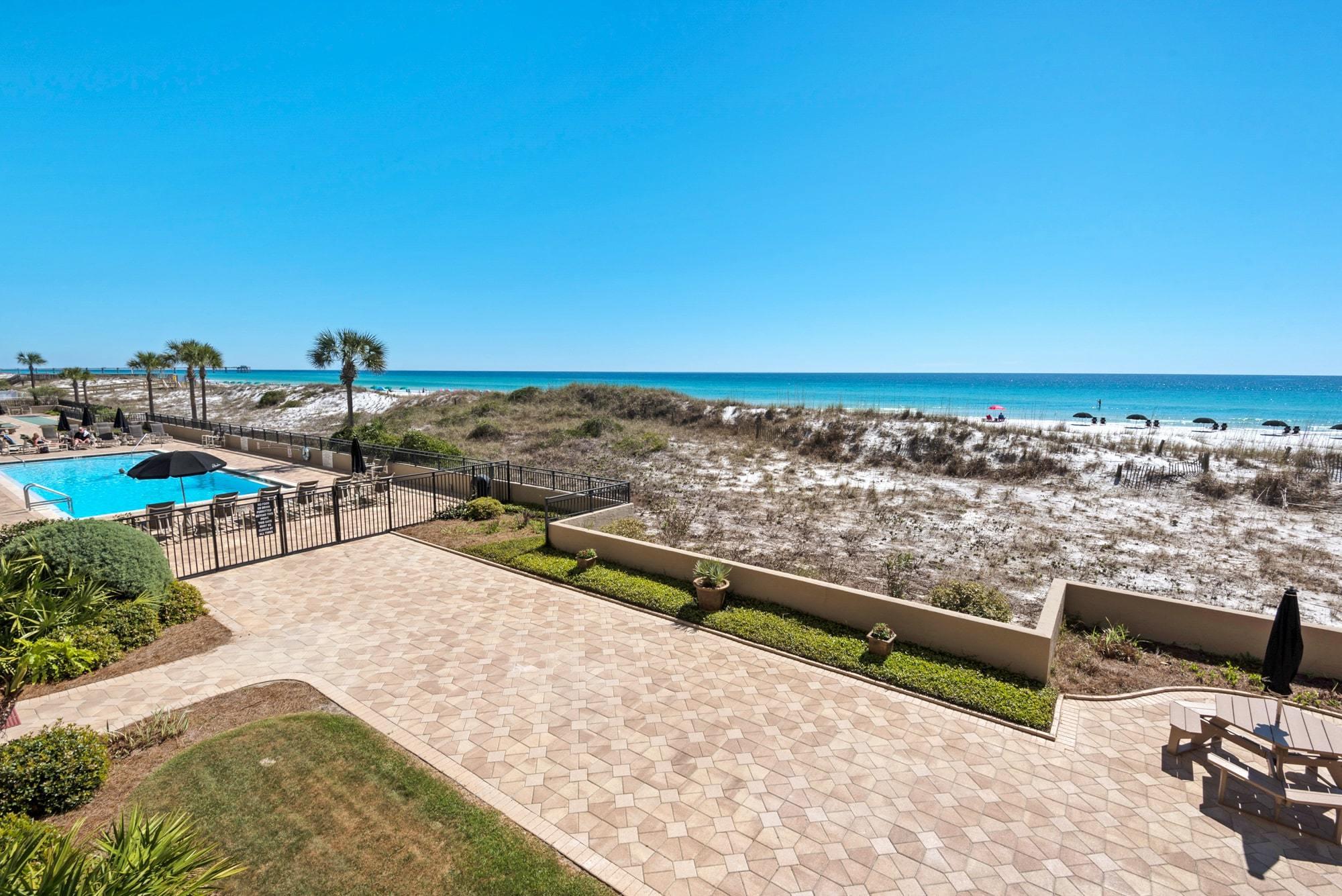 BREAKERS OF FWB PH II - Residential