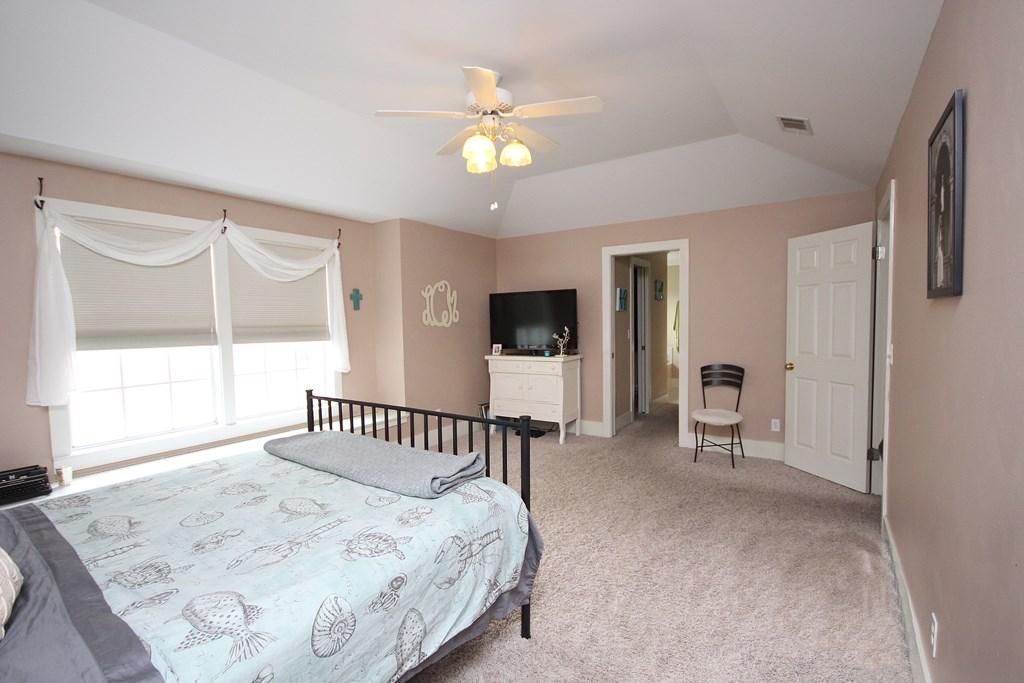 PARKWOOD ESTATES PH 5 - Residential