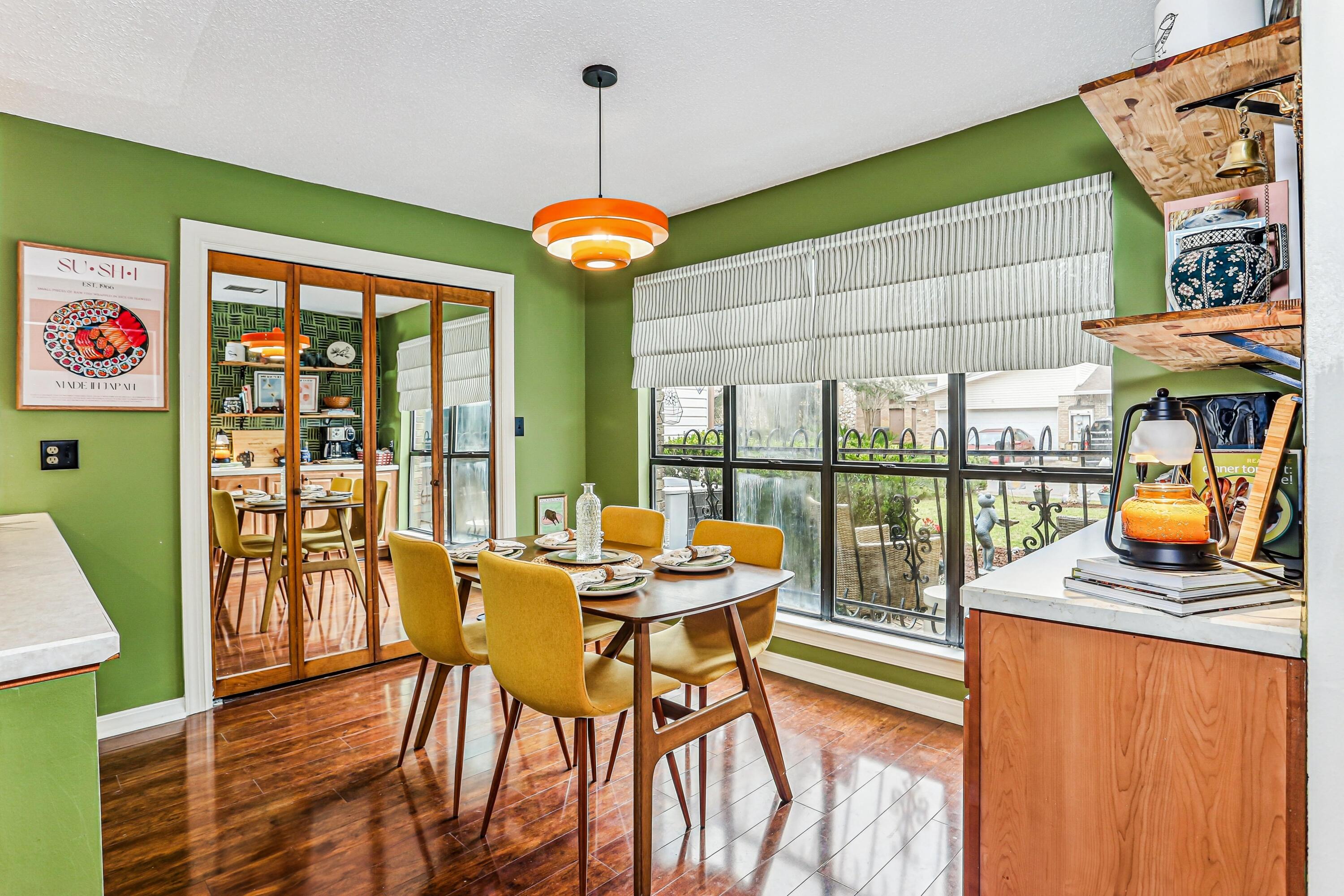 DONLABROOK GARDYNS S/D LOT 8 BLK A - Residential