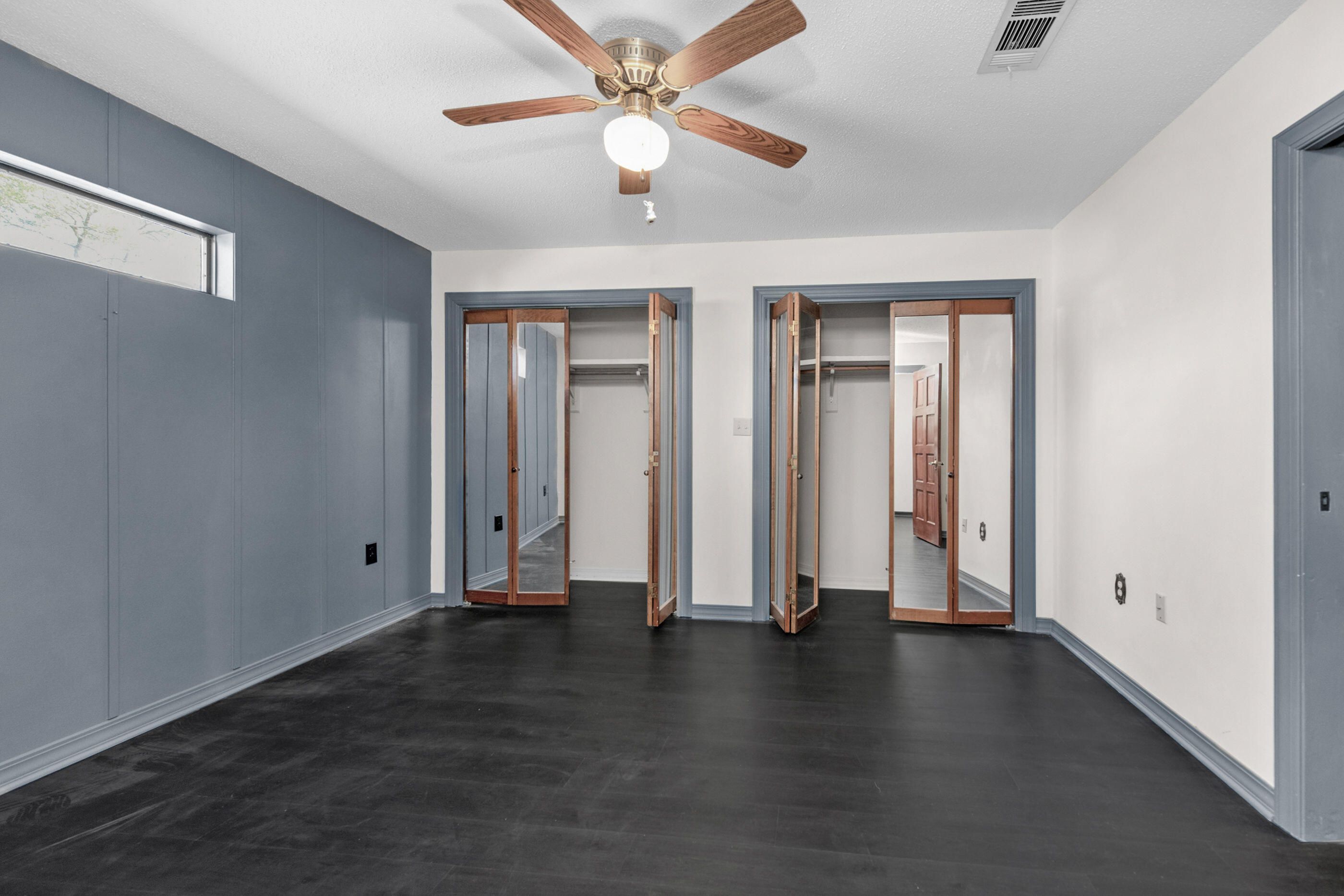 DONLABROOK GARDYNS S/D LOT 8 BLK A - Residential