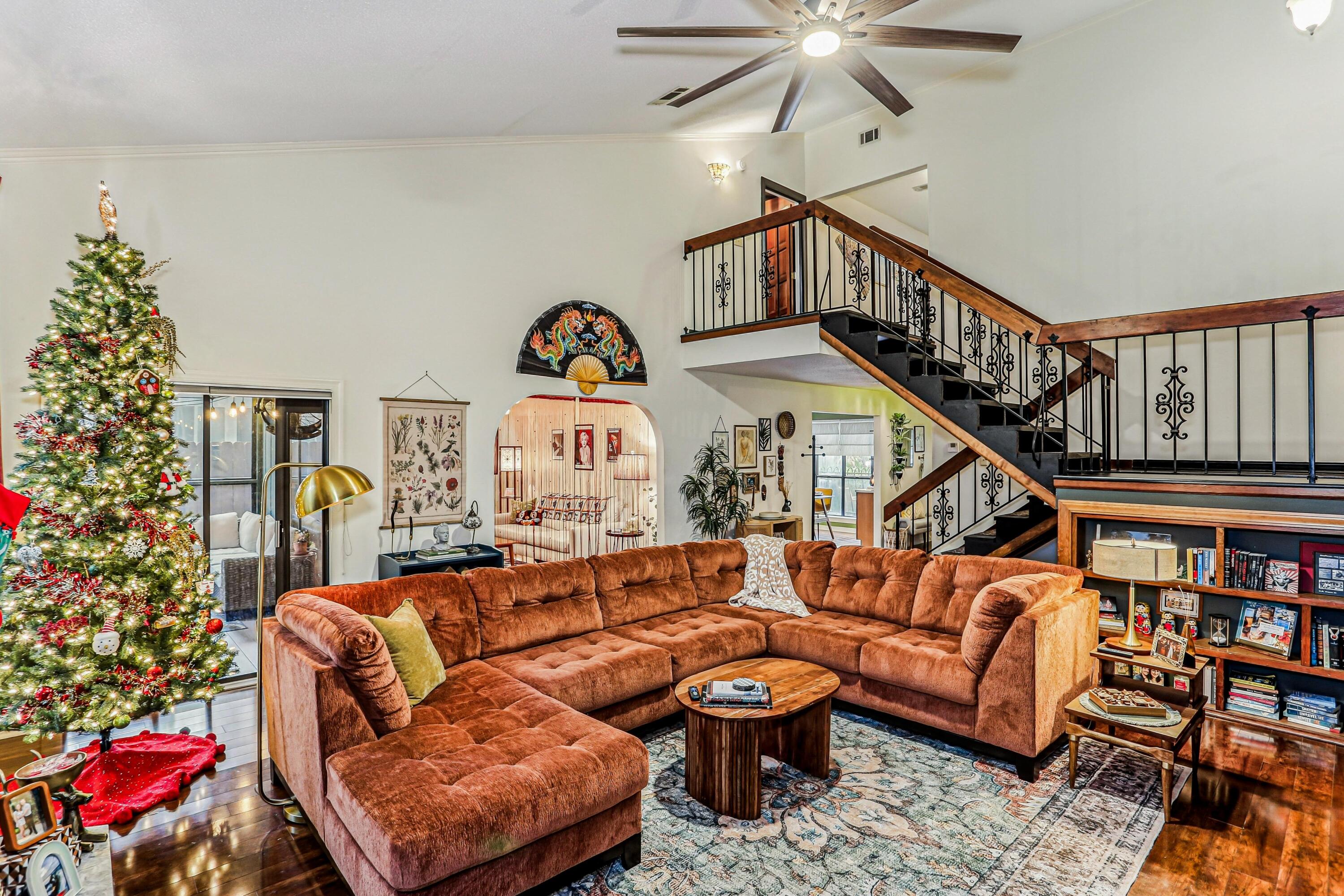 DONLABROOK GARDYNS S/D LOT 8 BLK A - Residential