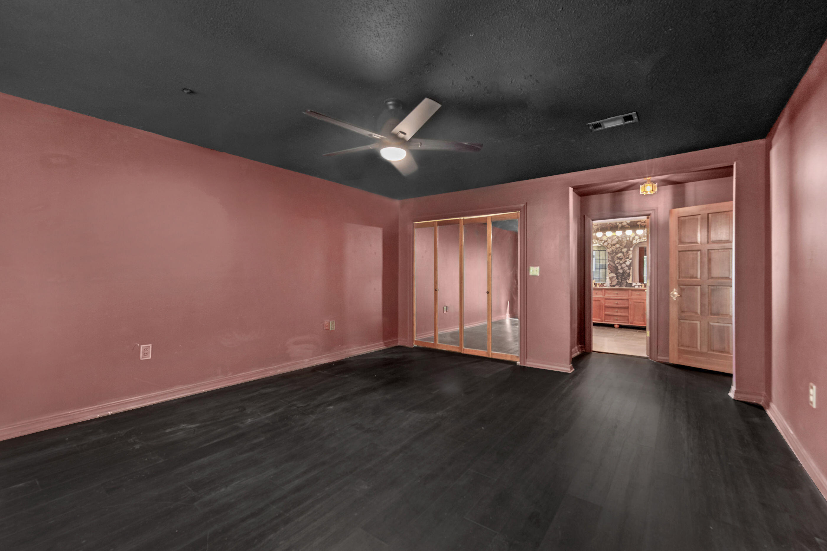 DONLABROOK GARDYNS S/D LOT 8 BLK A - Residential