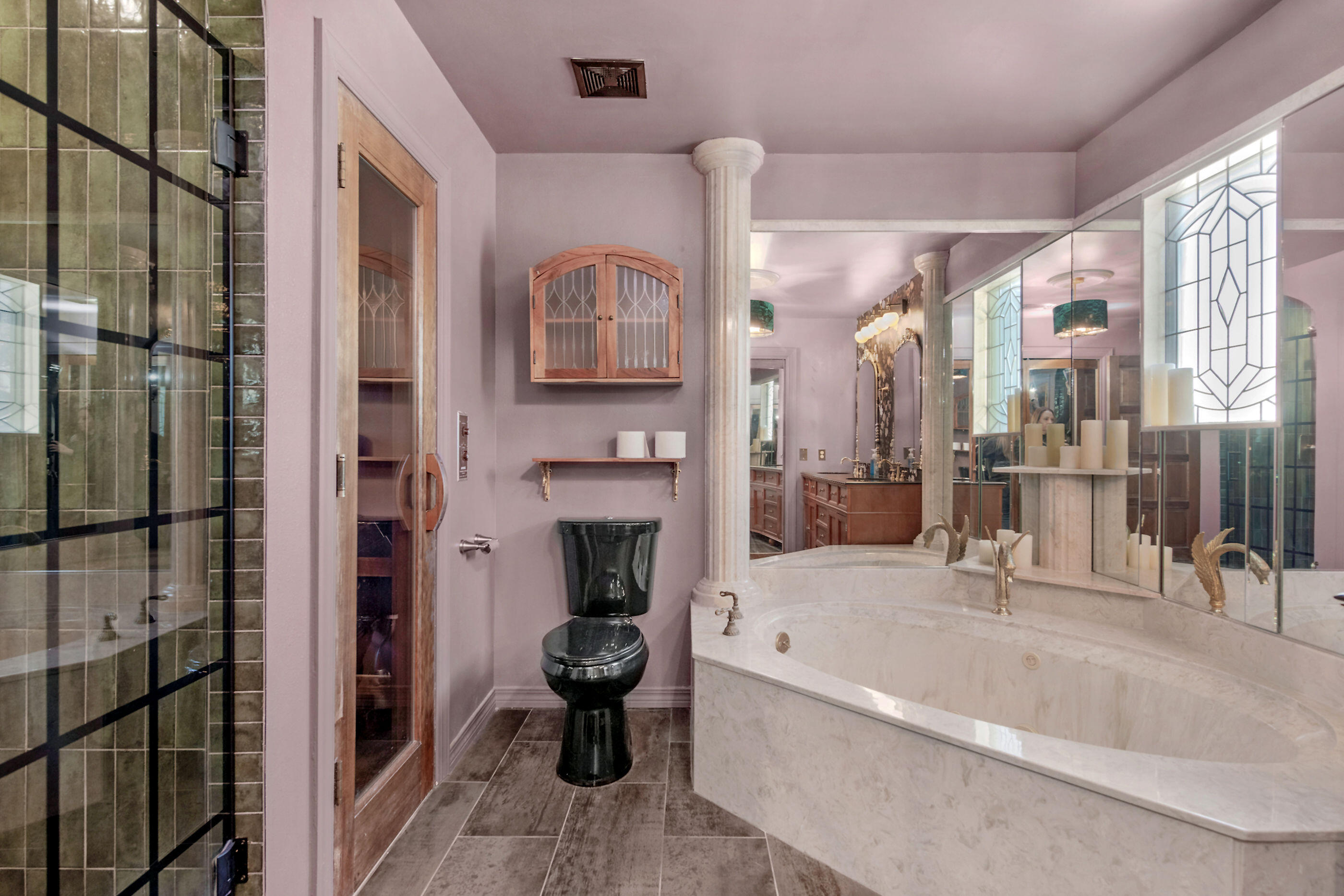 DONLABROOK GARDYNS S/D LOT 8 BLK A - Residential