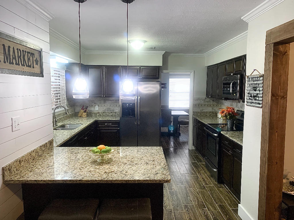 COLONY ESTATES - Residential