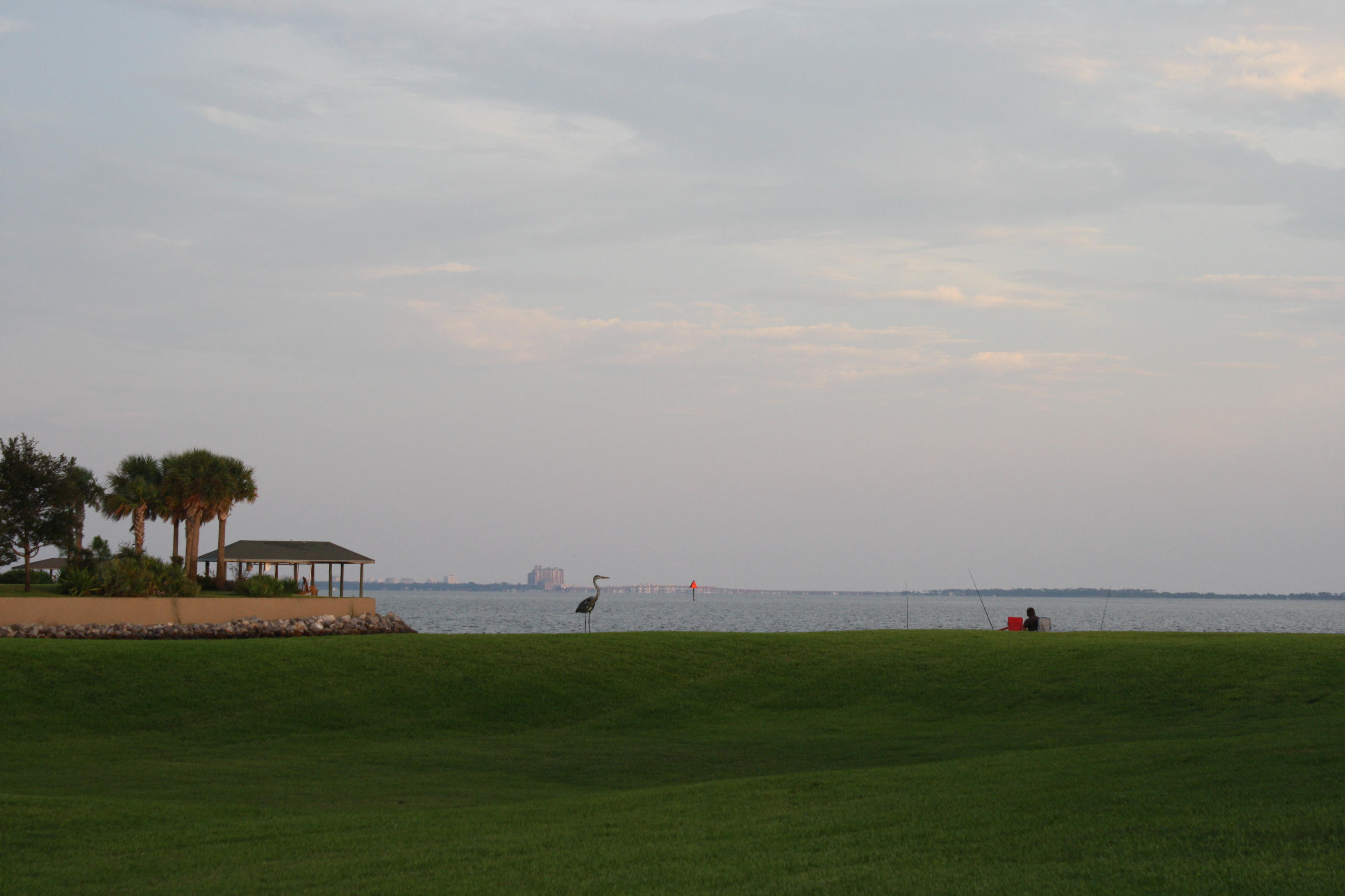 FINISTERRA CONDO - Residential