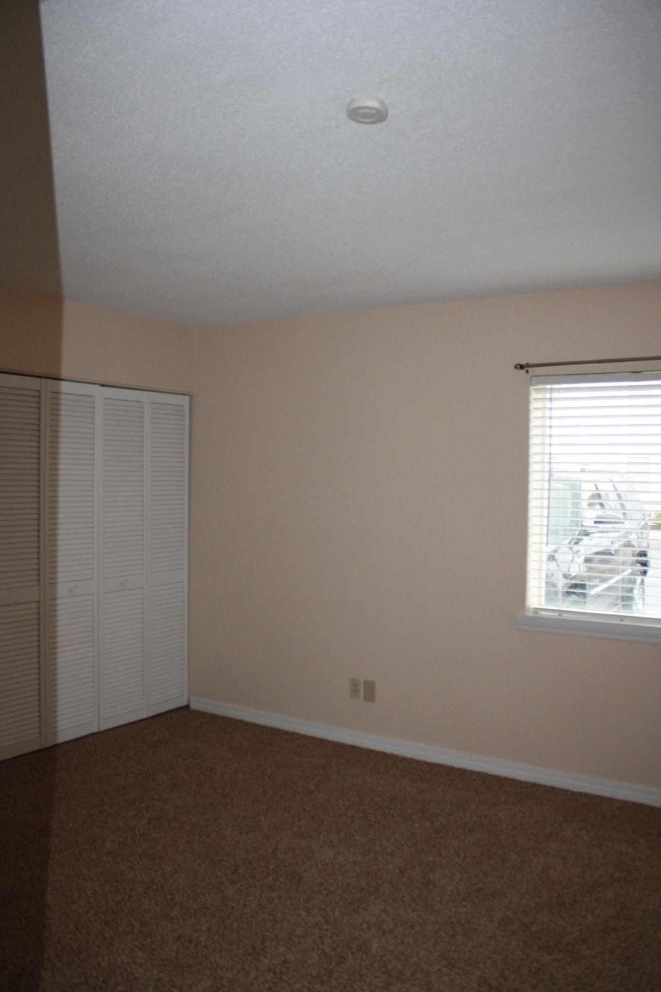 FINISTERRA CONDO - Residential